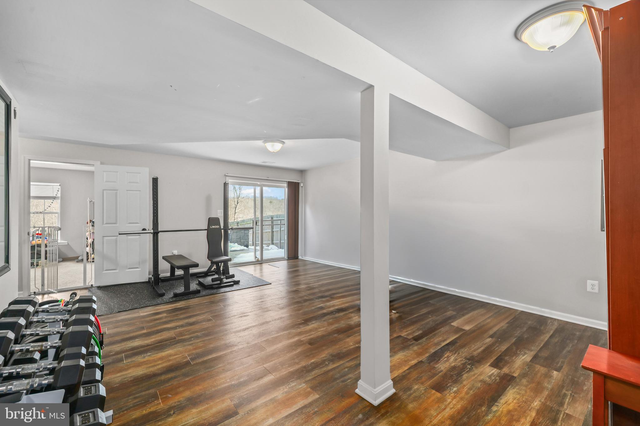 CARRIAGE HILL AT FALLS - Residential