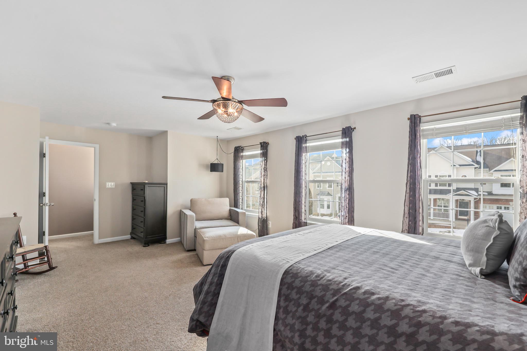 CARRIAGE HILL AT FALLS - Residential