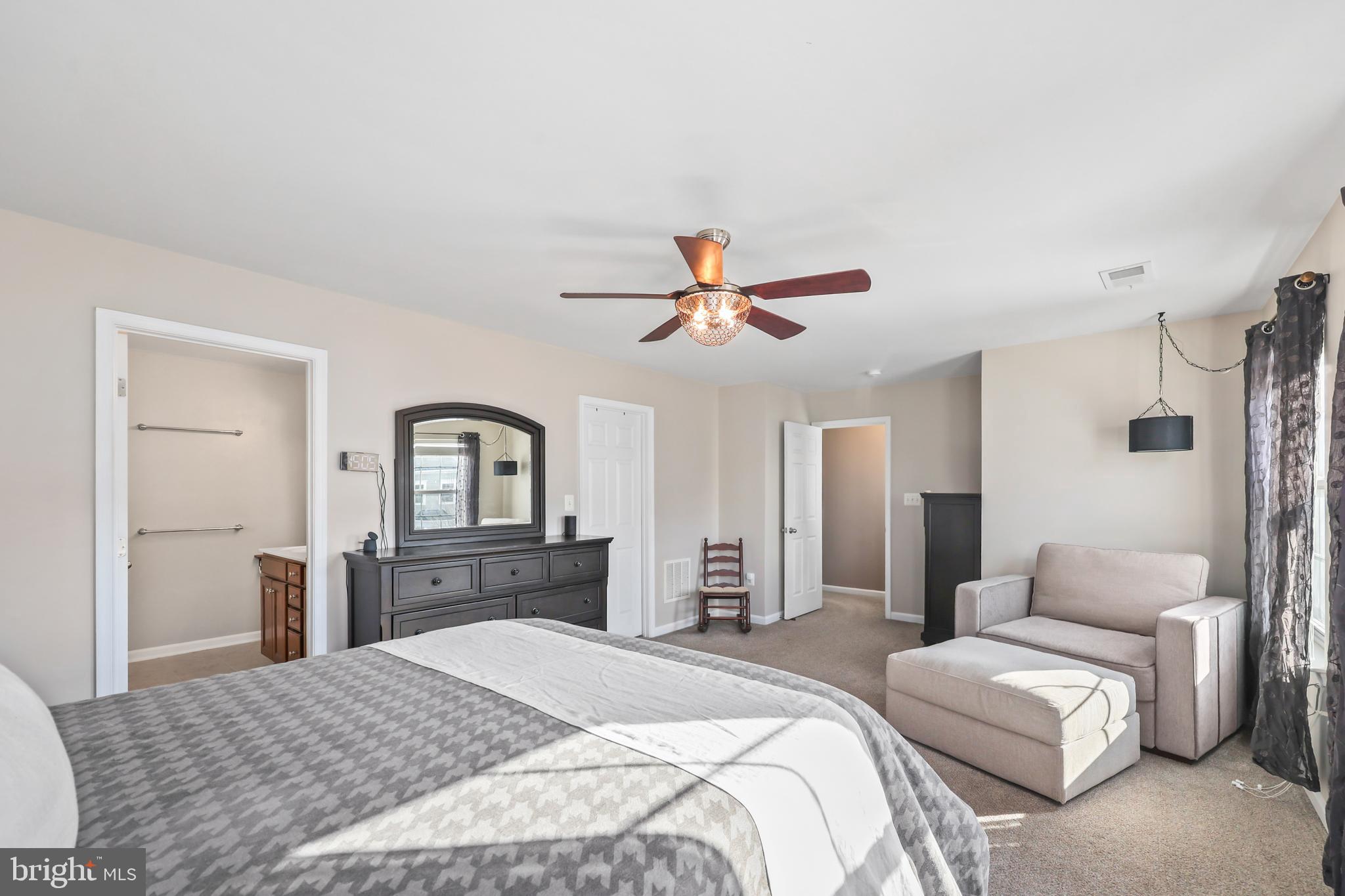 CARRIAGE HILL AT FALLS - Residential