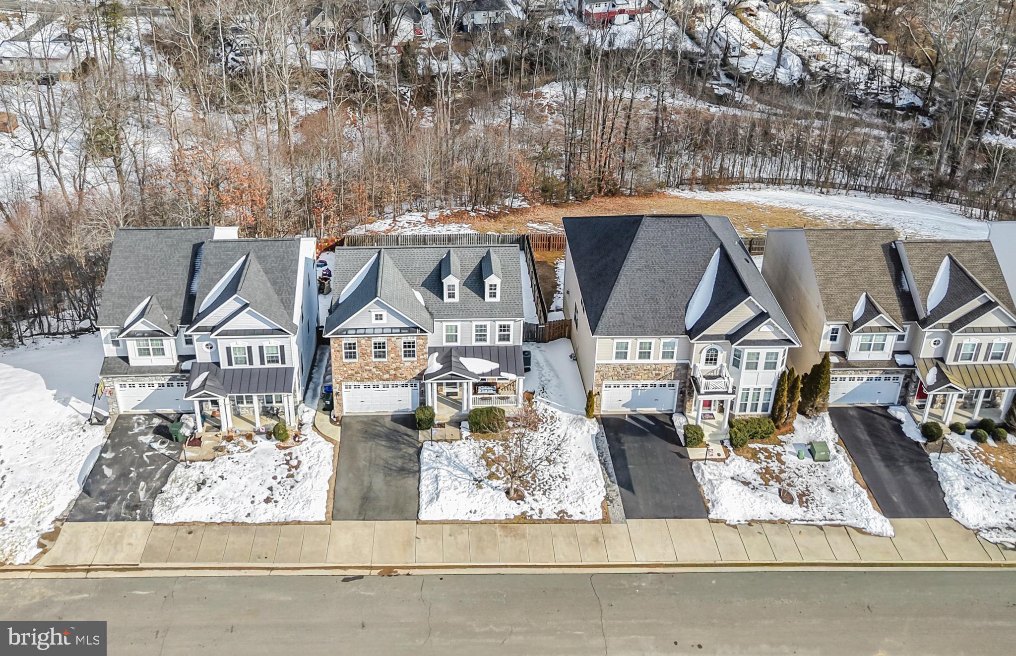 CARRIAGE HILL AT FALLS - Residential