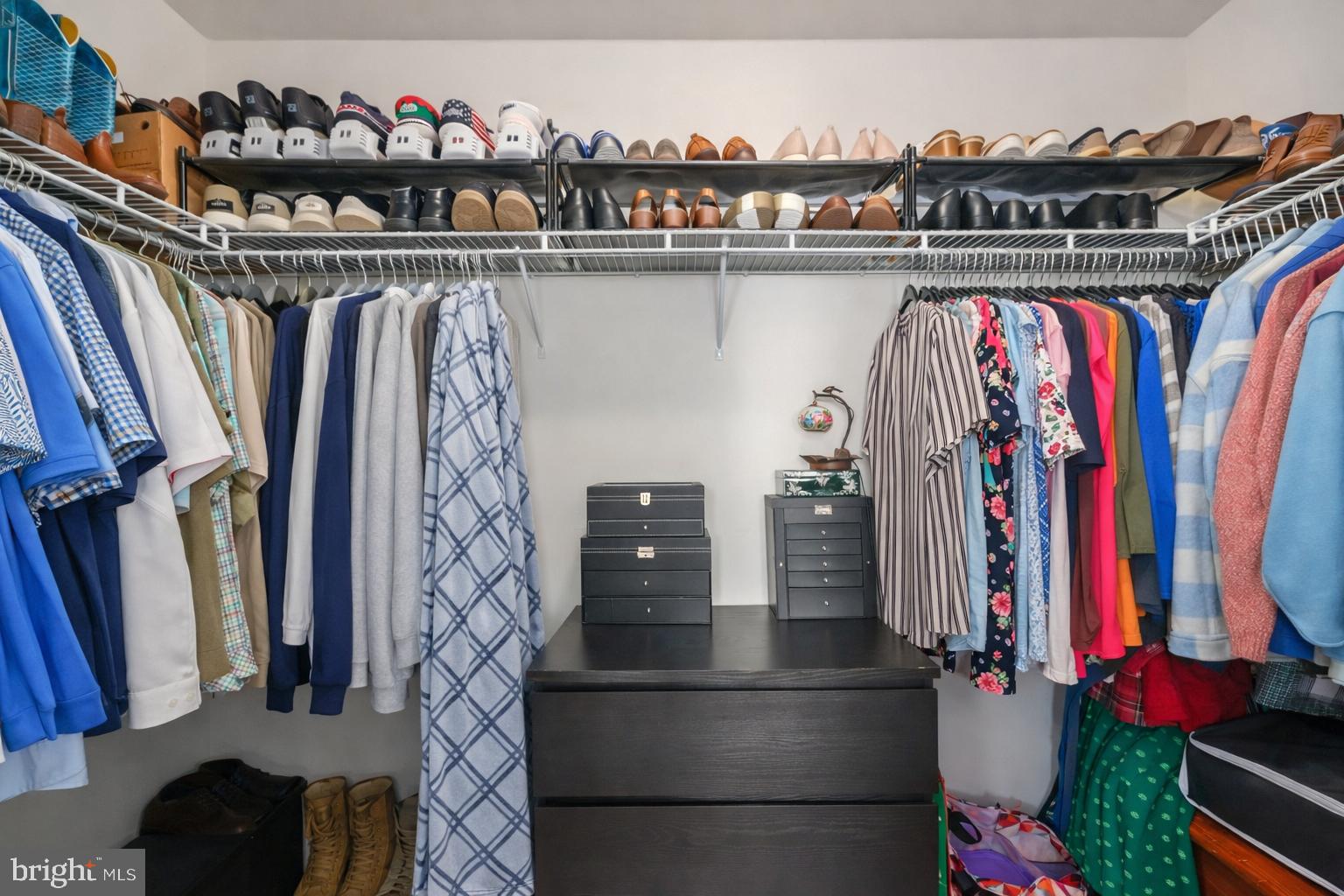 CARRIAGE HILL AT FALLS - Residential