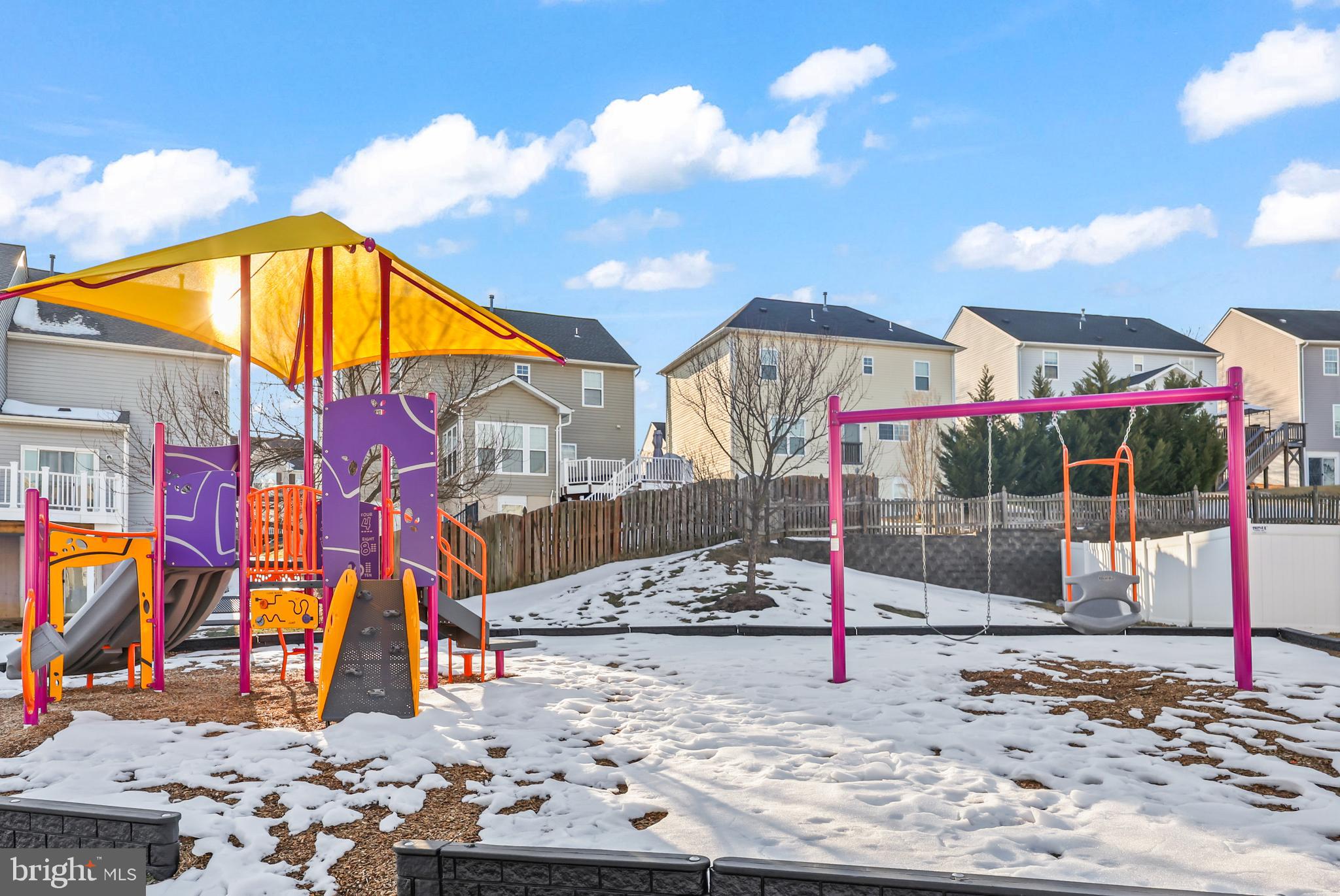 CARRIAGE HILL AT FALLS - Residential