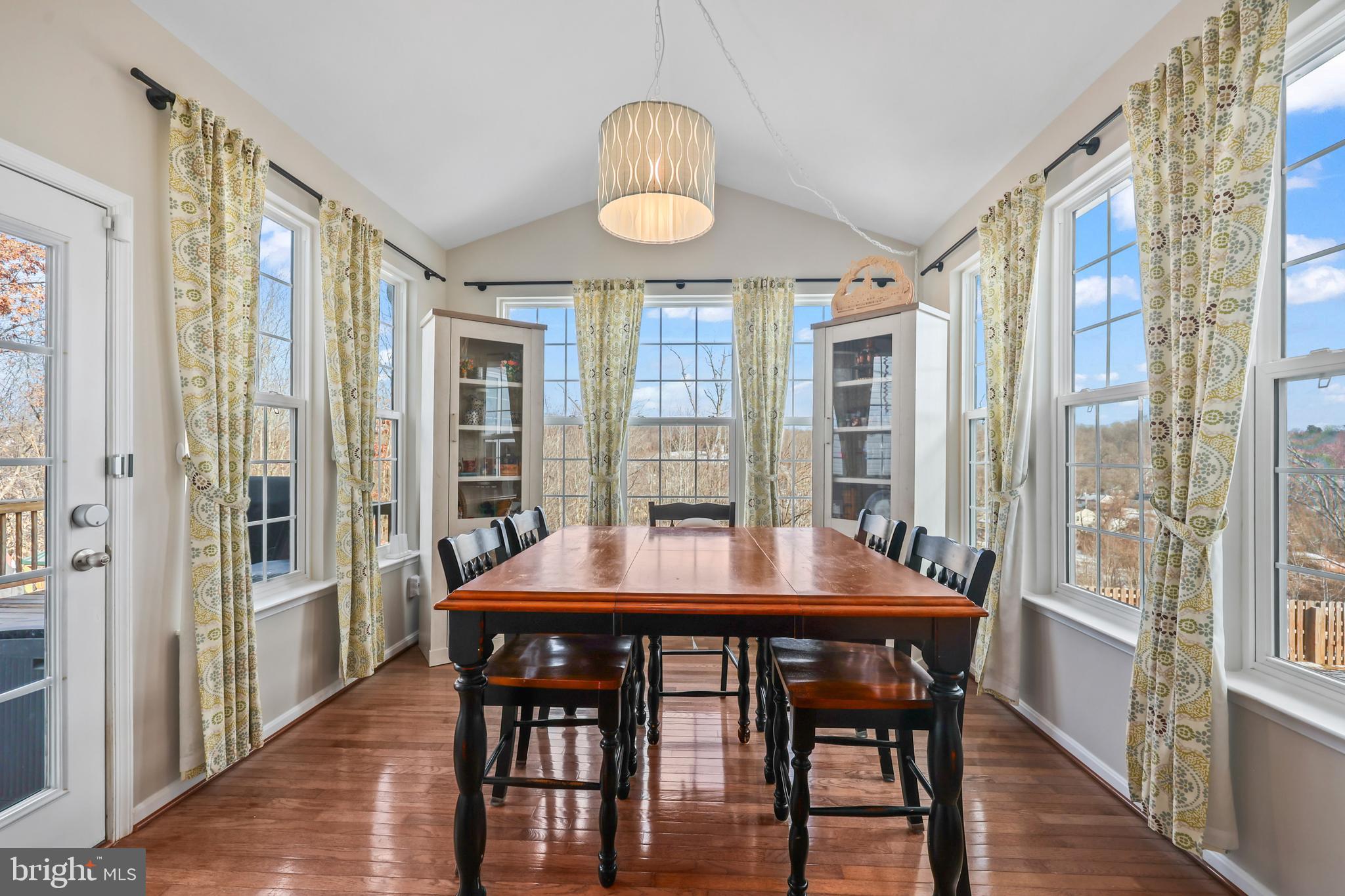 CARRIAGE HILL AT FALLS - Residential