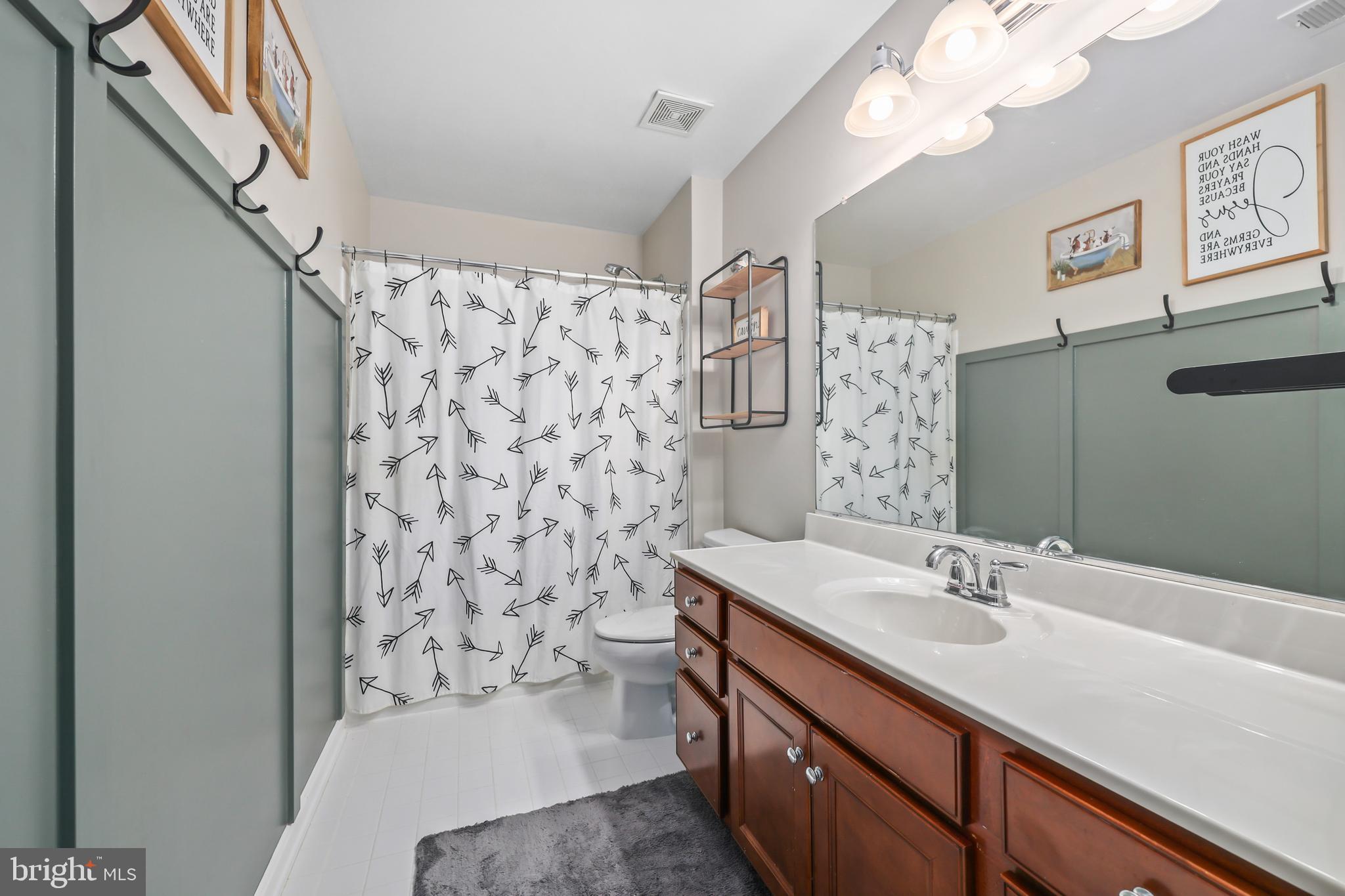 CARRIAGE HILL AT FALLS - Residential