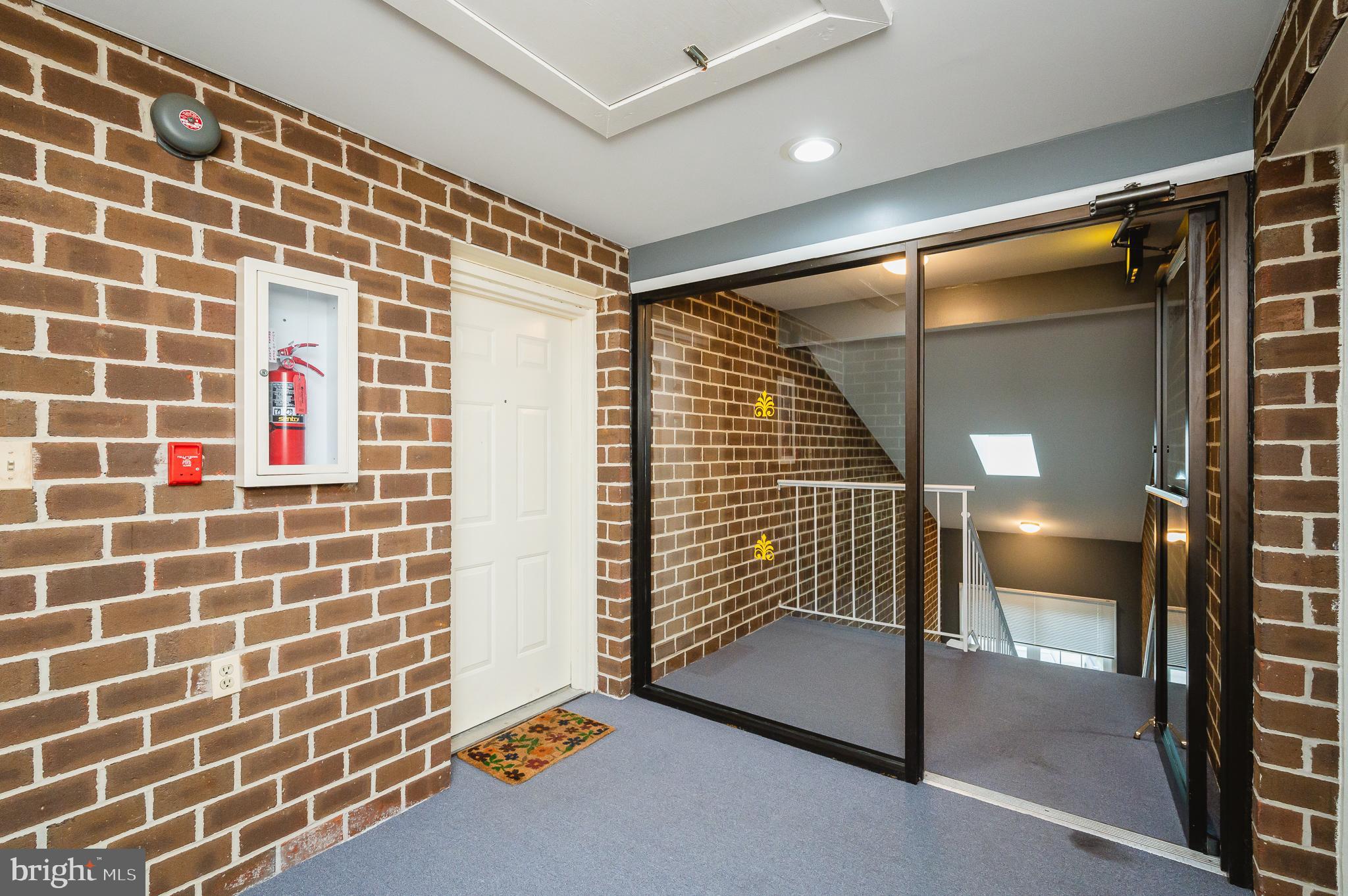 THE FALLS GARDEN - Residential