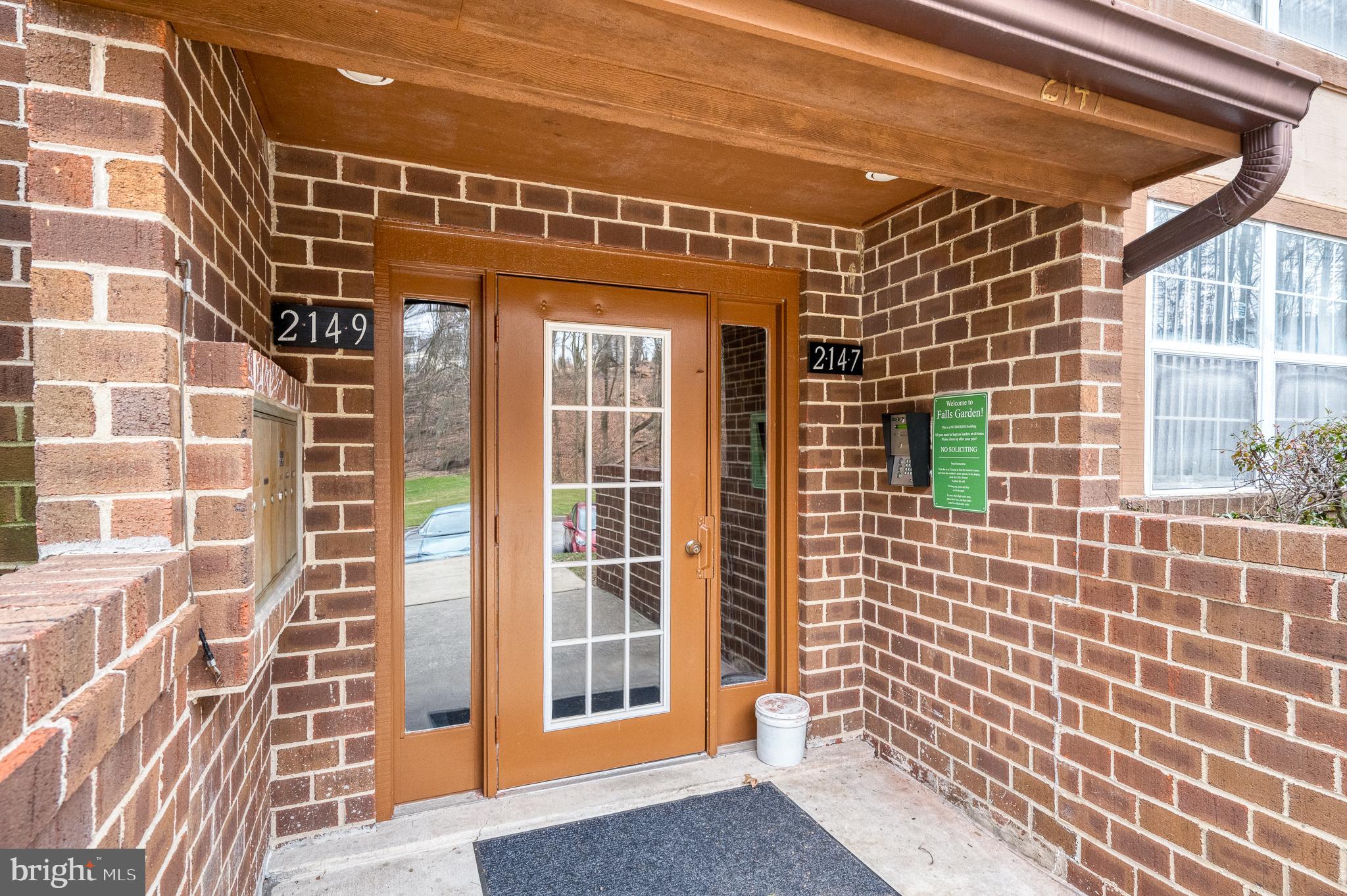 THE FALLS GARDEN - Residential