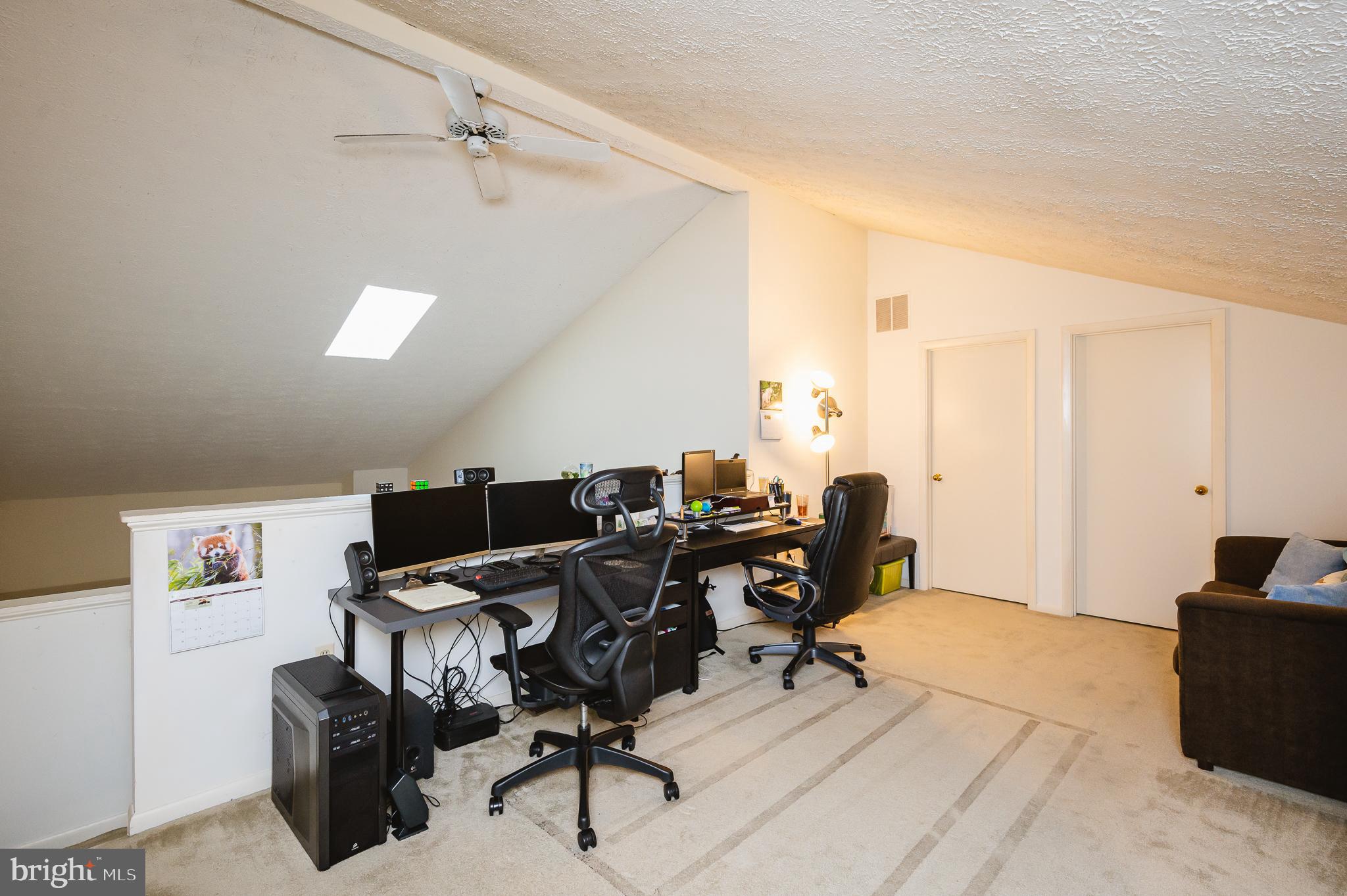 THE FALLS GARDEN - Residential