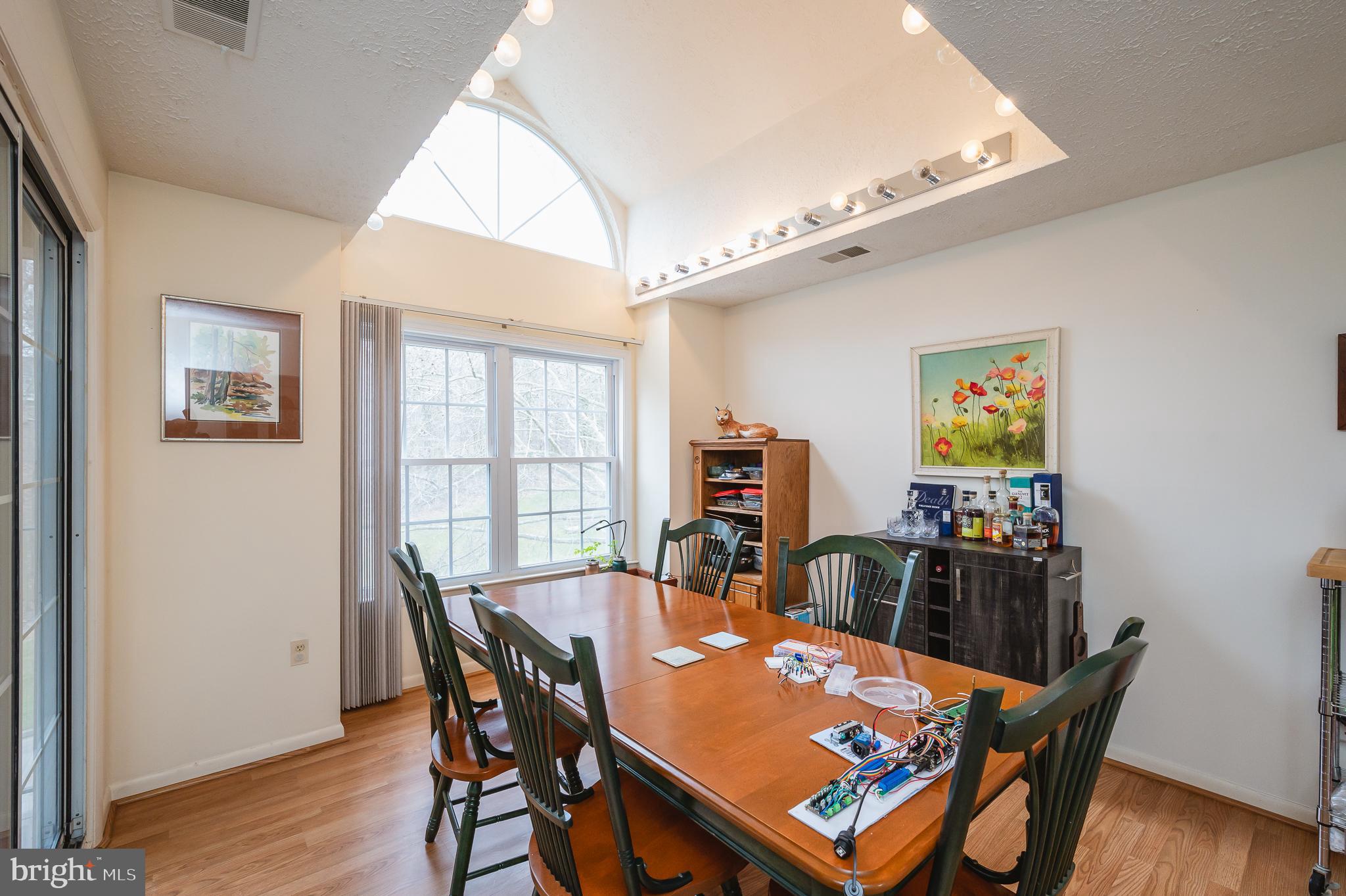 THE FALLS GARDEN - Residential