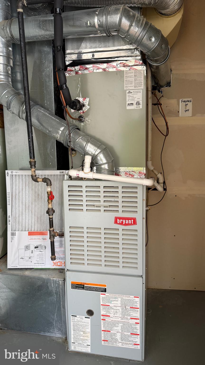 RIDGE COMMONS - Residential