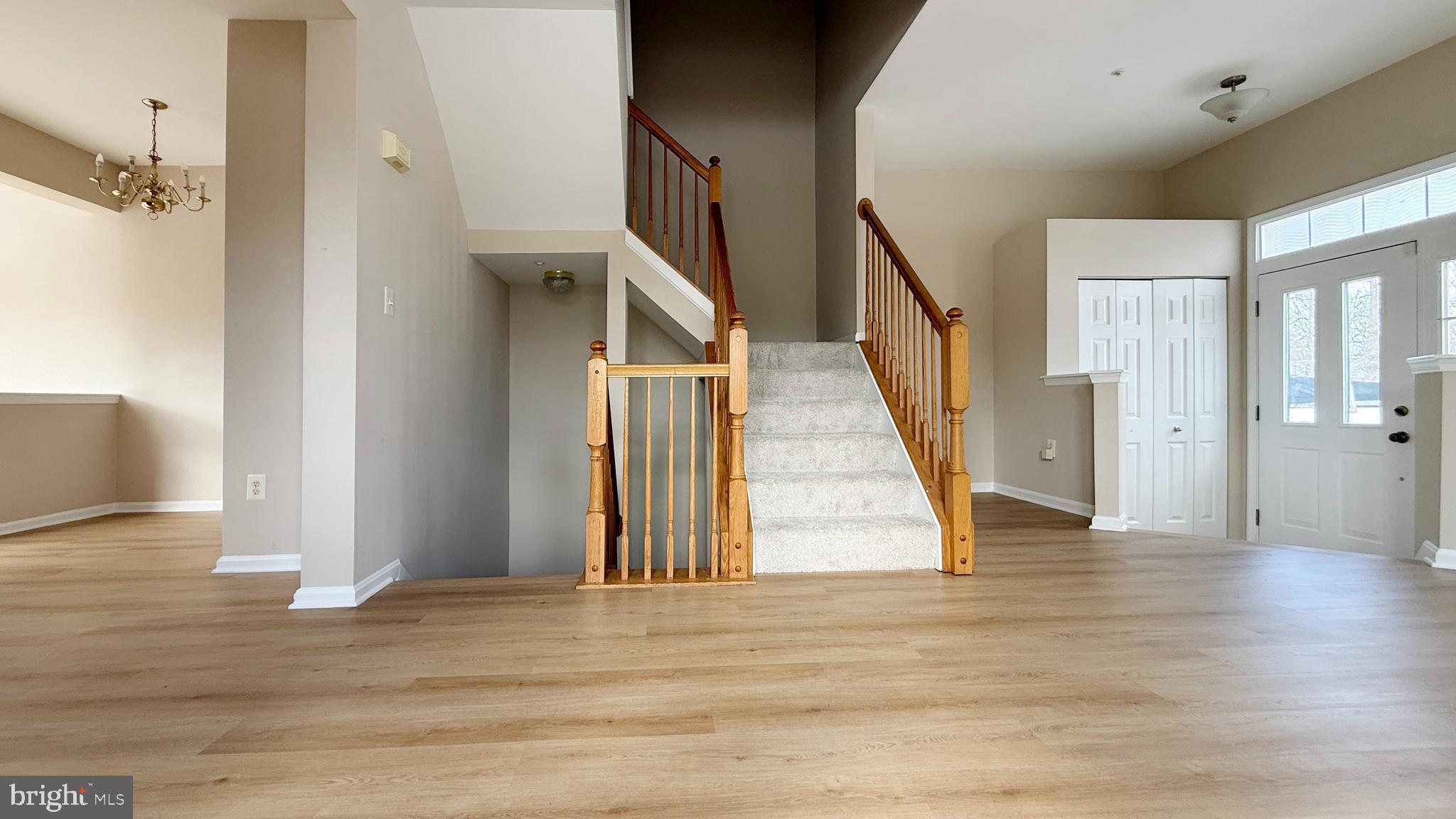 RIDGE COMMONS - Residential