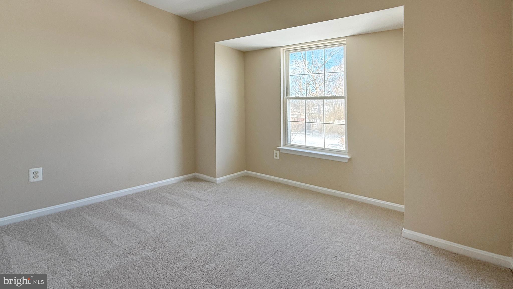 RIDGE COMMONS - Residential