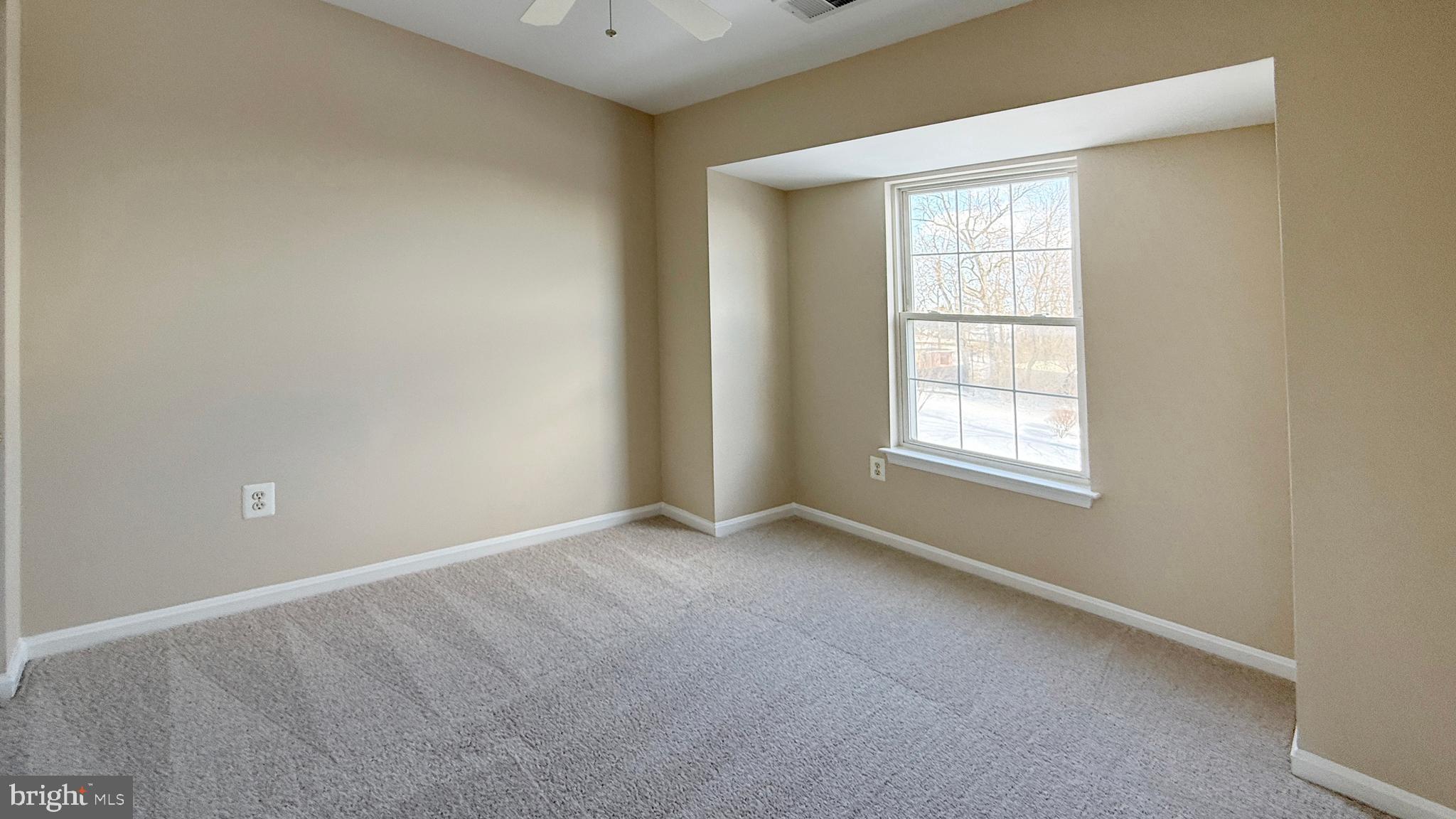 RIDGE COMMONS - Residential