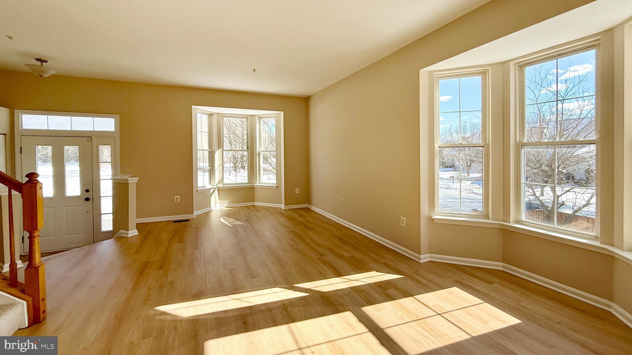 RIDGE COMMONS - Residential