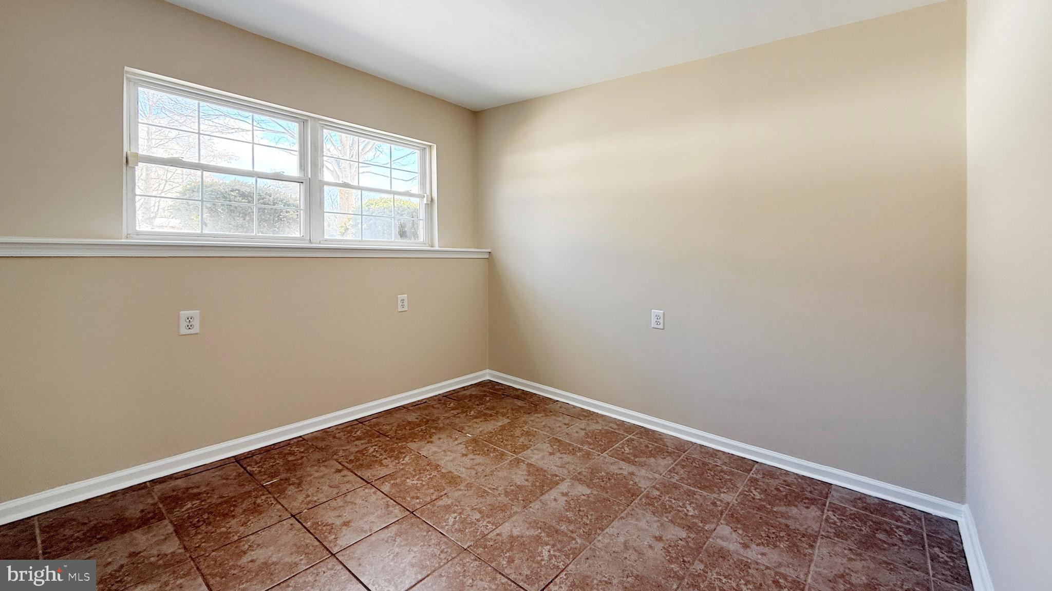 RIDGE COMMONS - Residential