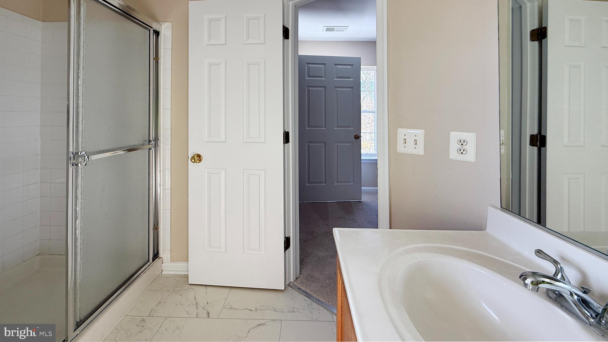 RIDGE COMMONS - Residential