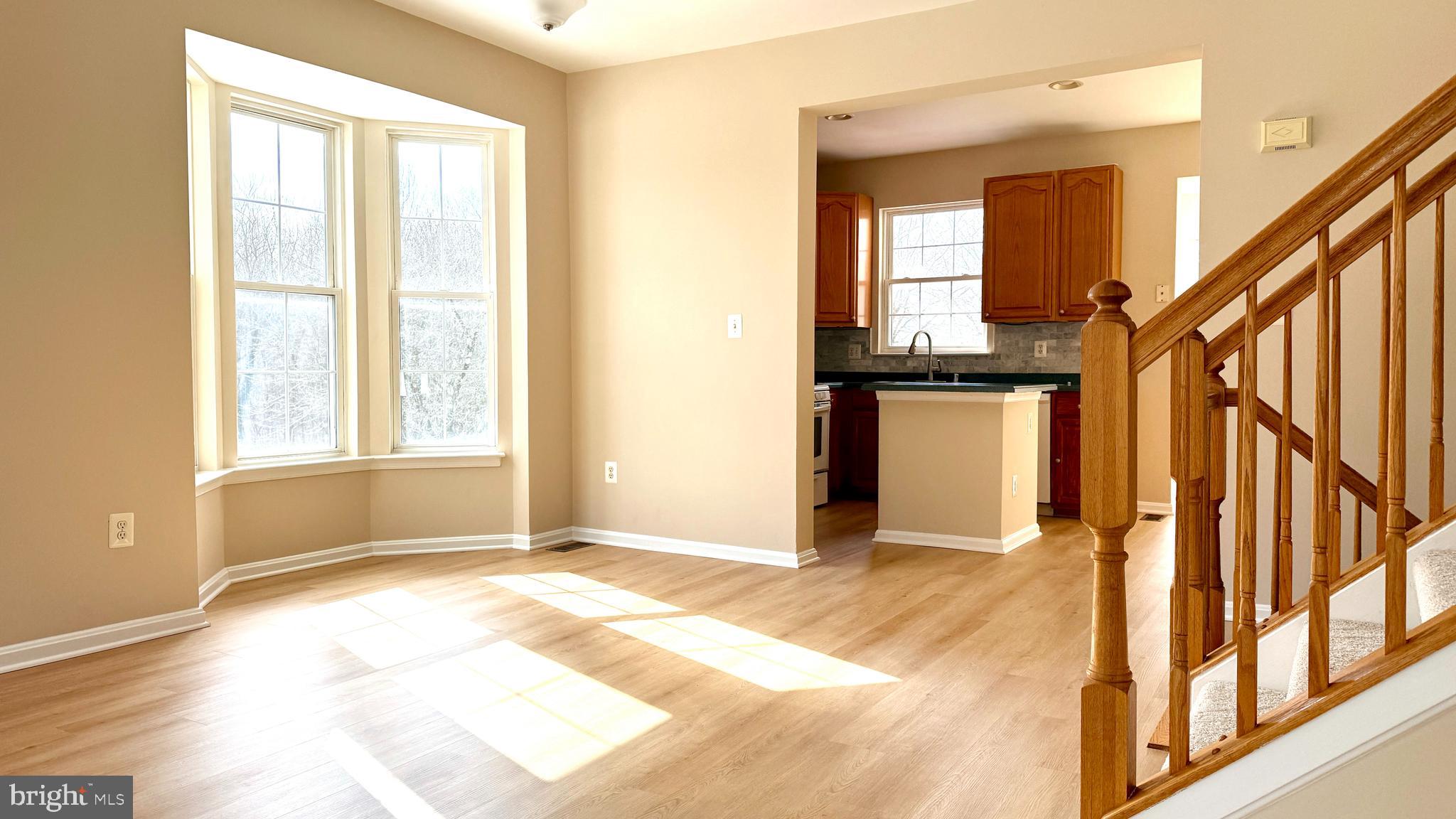 RIDGE COMMONS - Residential