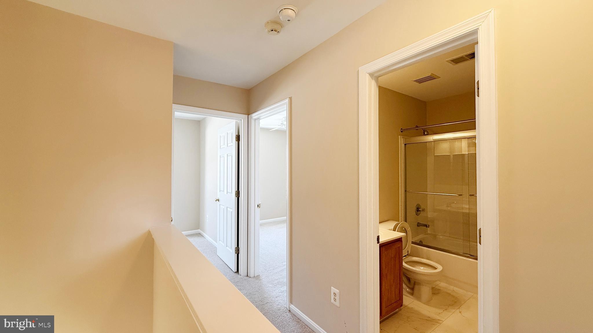 RIDGE COMMONS - Residential