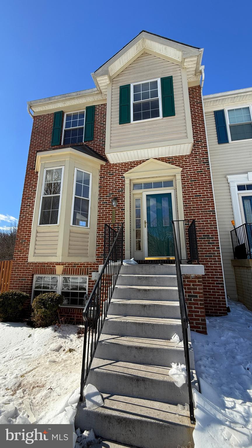 RIDGE COMMONS - Residential