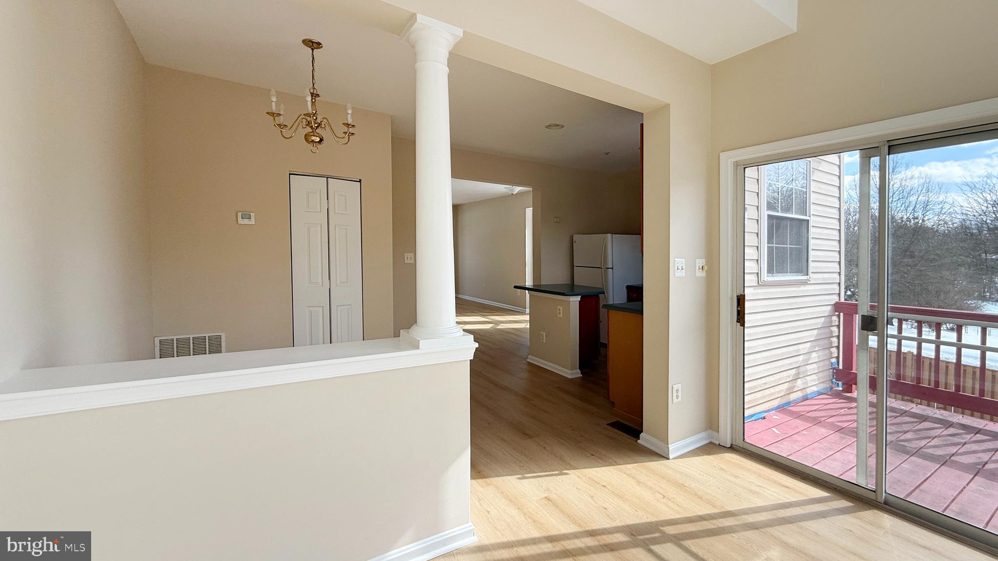 RIDGE COMMONS - Residential