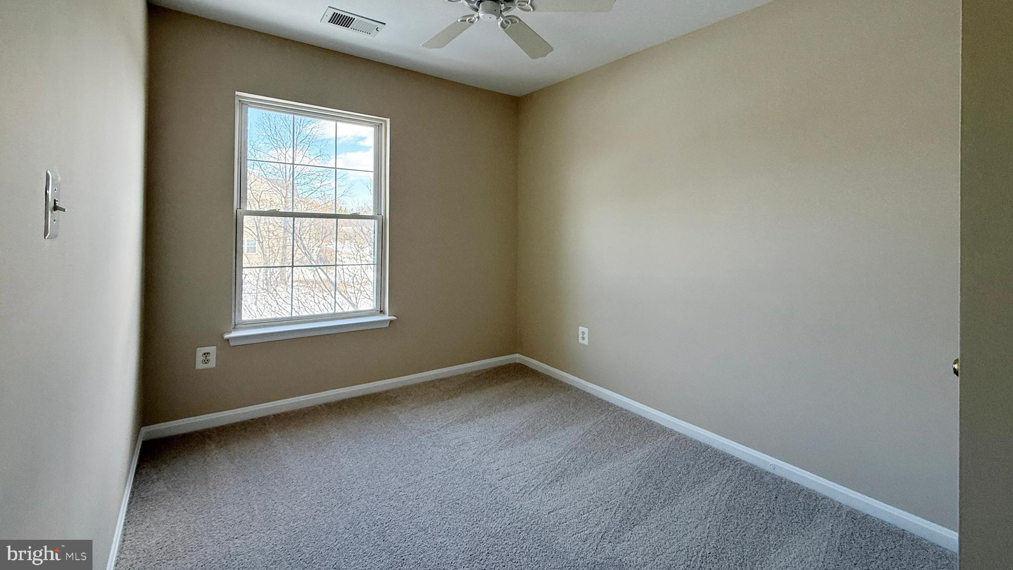 RIDGE COMMONS - Residential