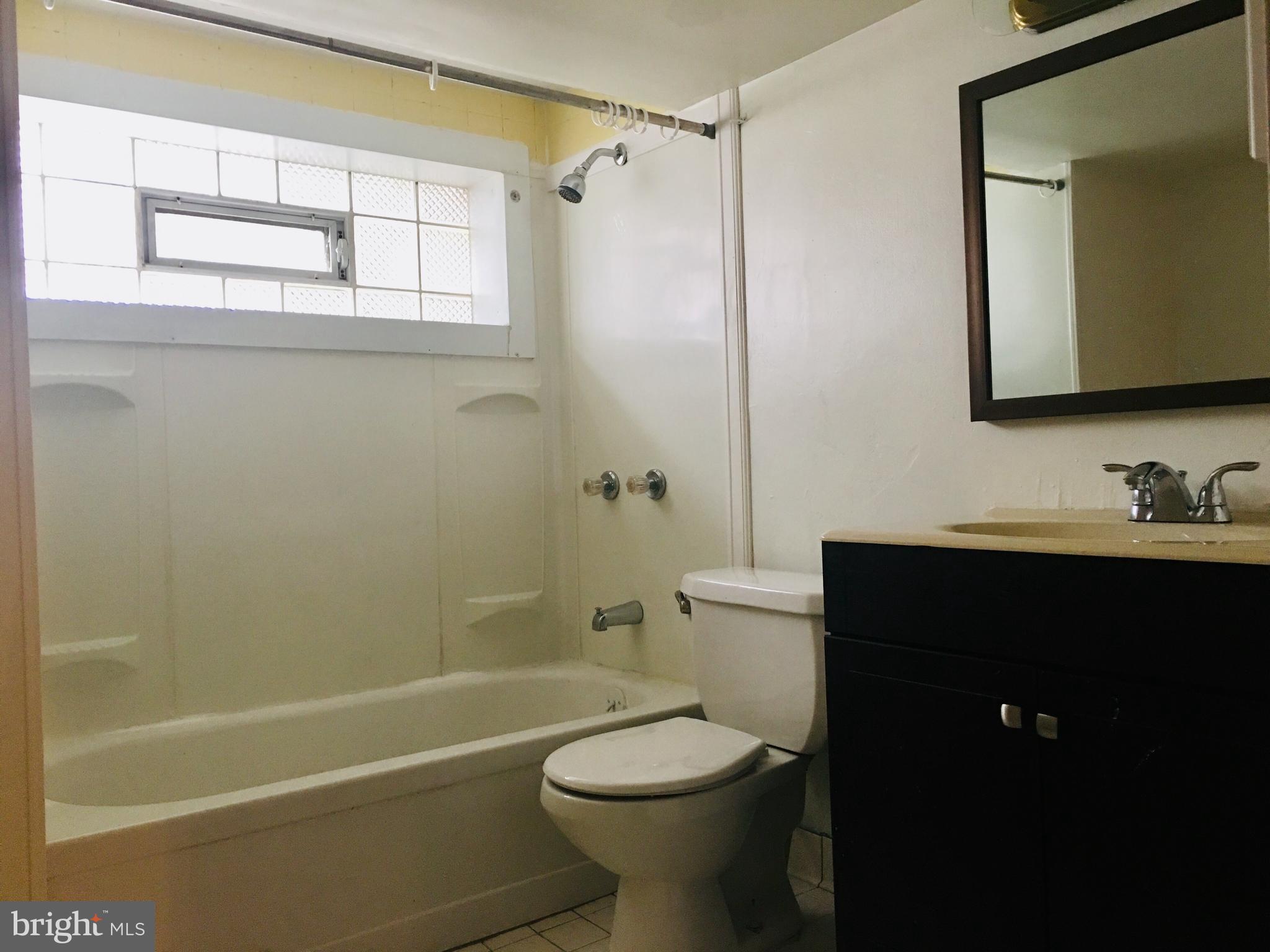 HAMPDEN HISTORIC DISTRICT - Residential Lease