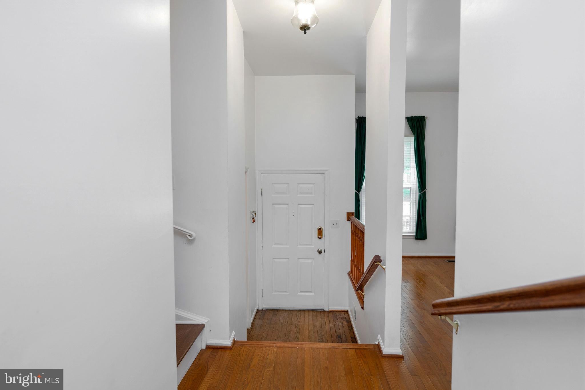 8207 CEDAR LANDING COURT