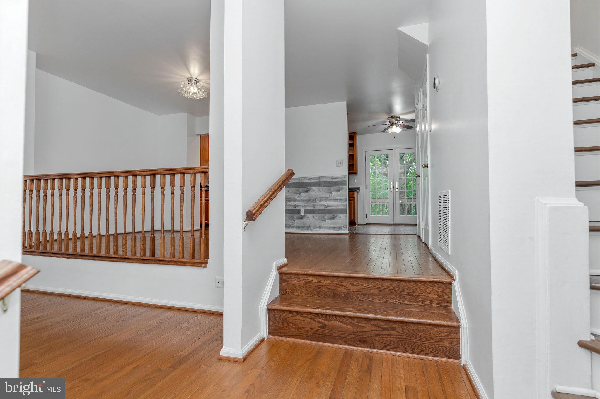 8207 CEDAR LANDING COURT