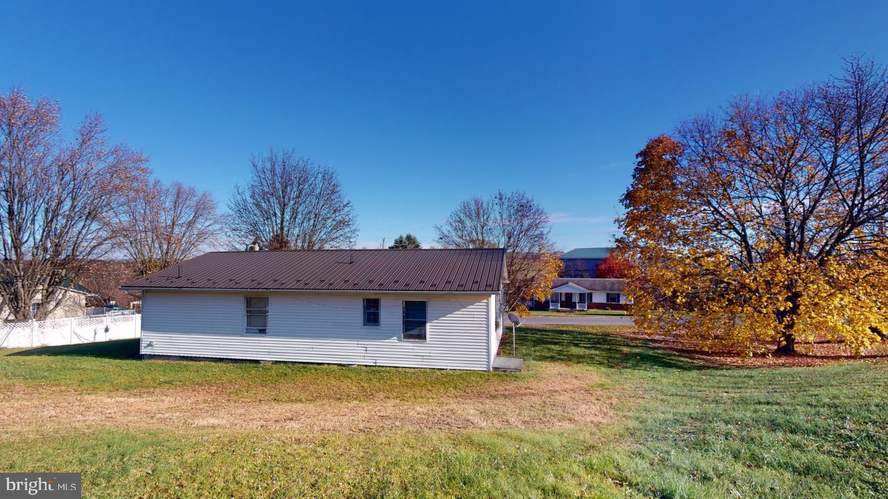 NEW SUNRISE SUMMIT - Residential