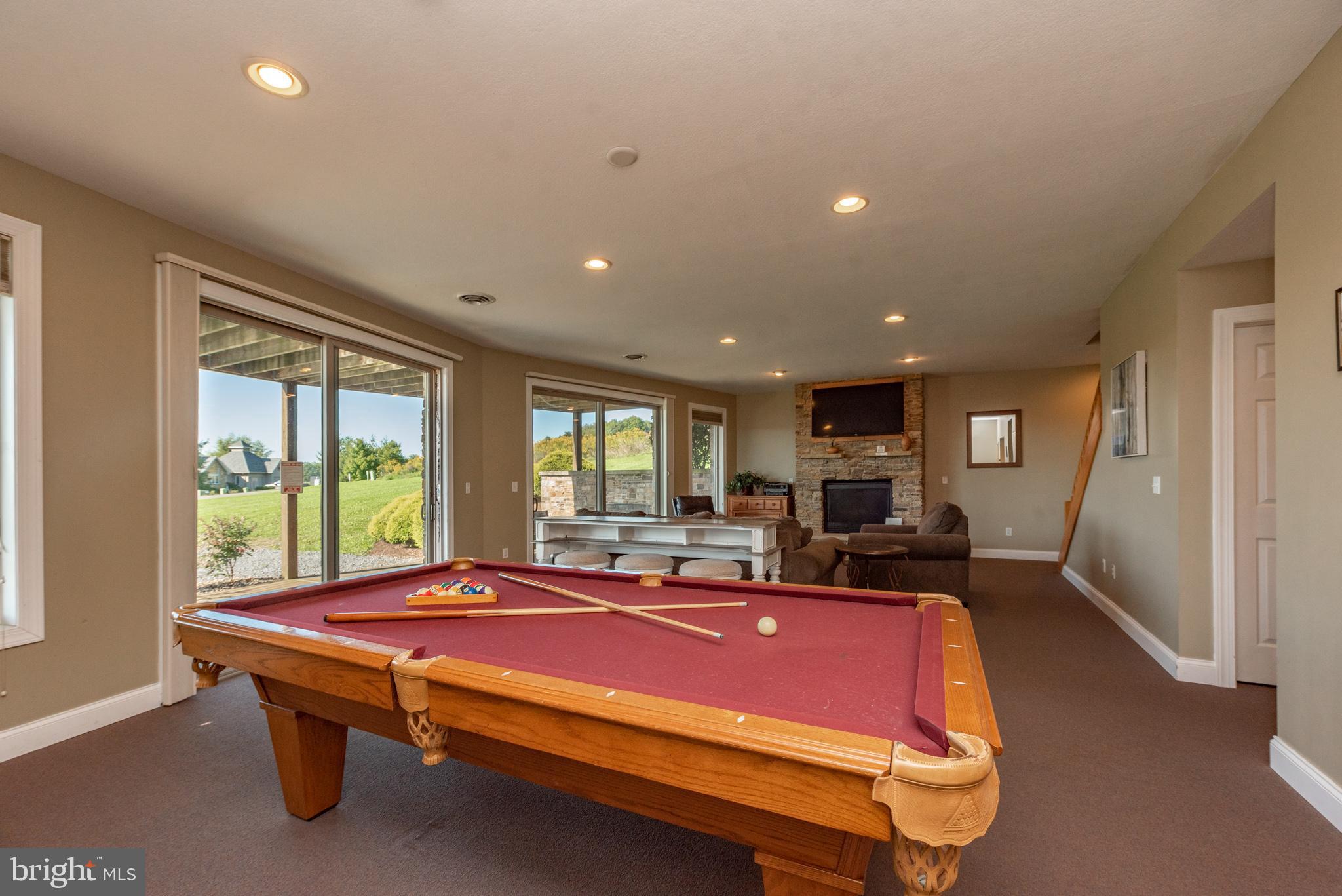 WATERFRONT GREENS - Residential