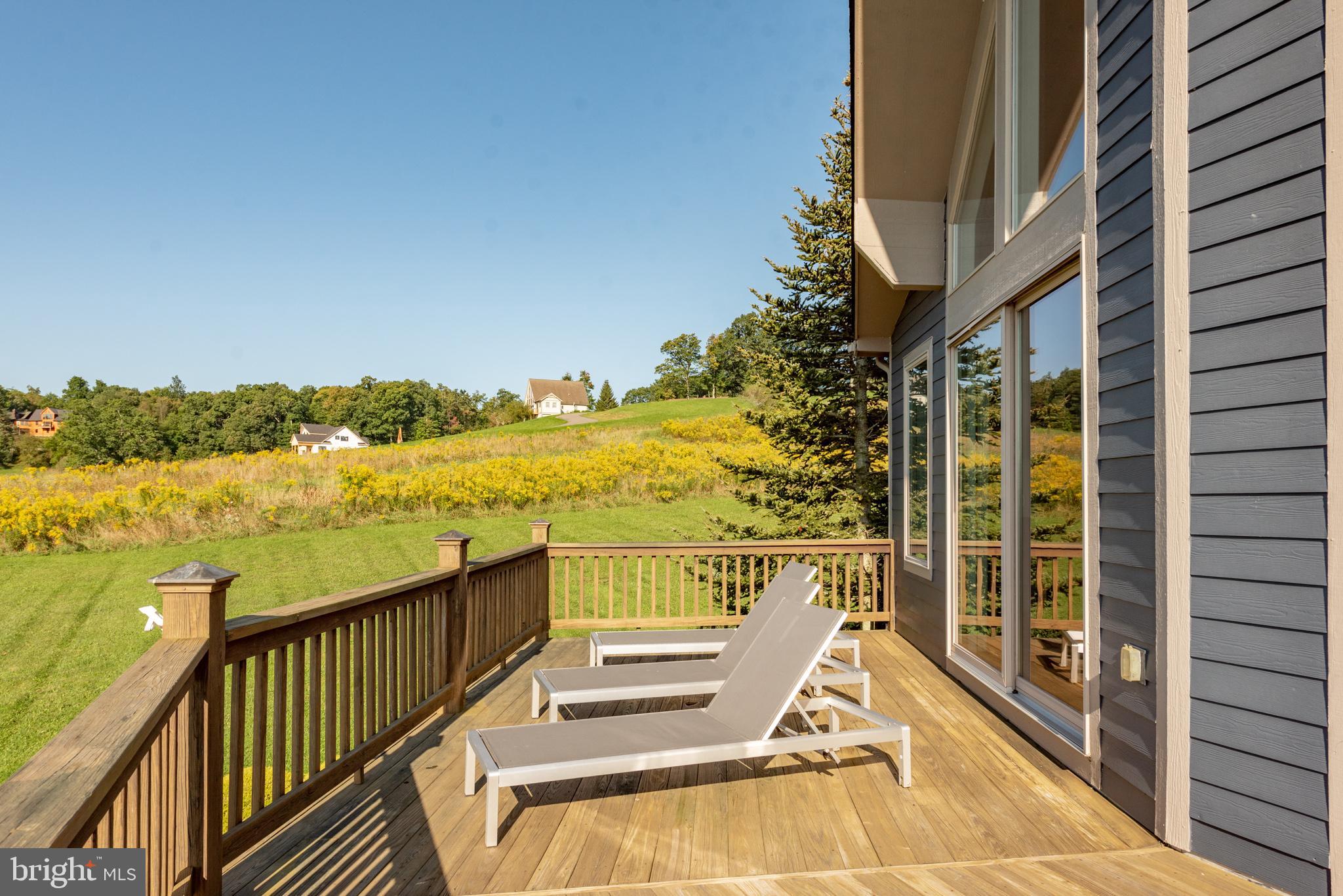 WATERFRONT GREENS - Residential