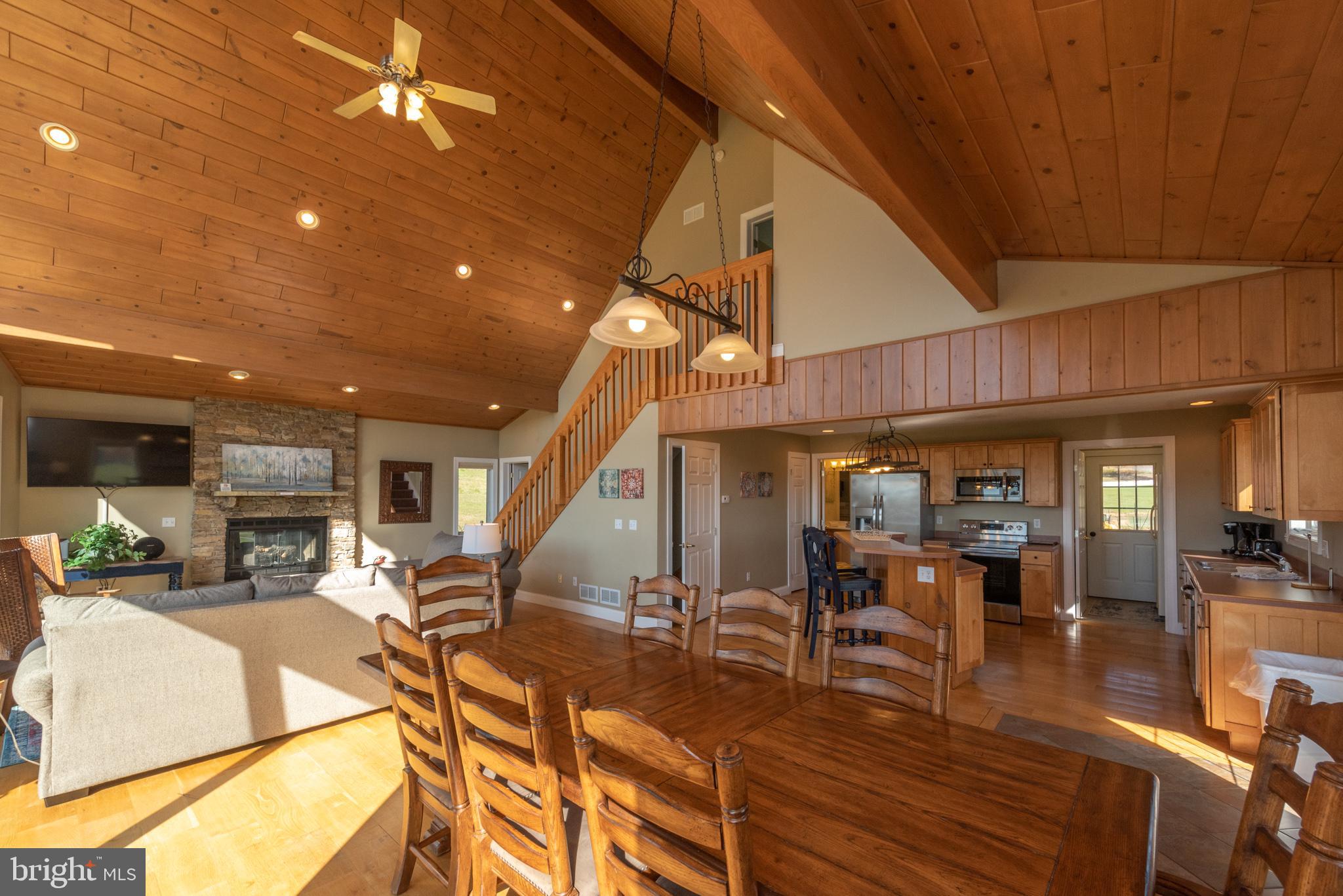 WATERFRONT GREENS - Residential