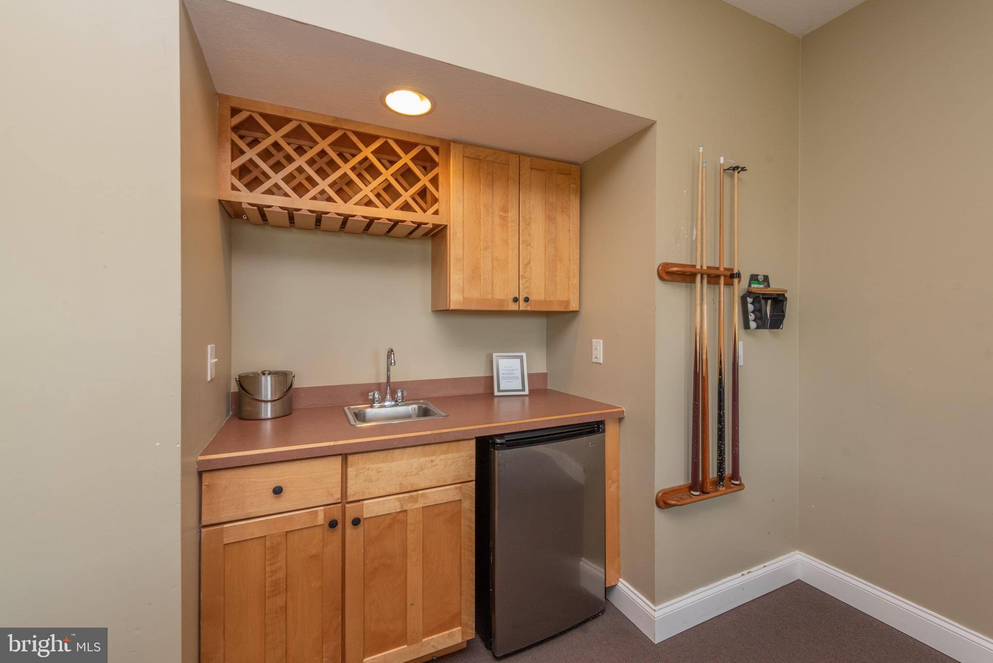 WATERFRONT GREENS - Residential