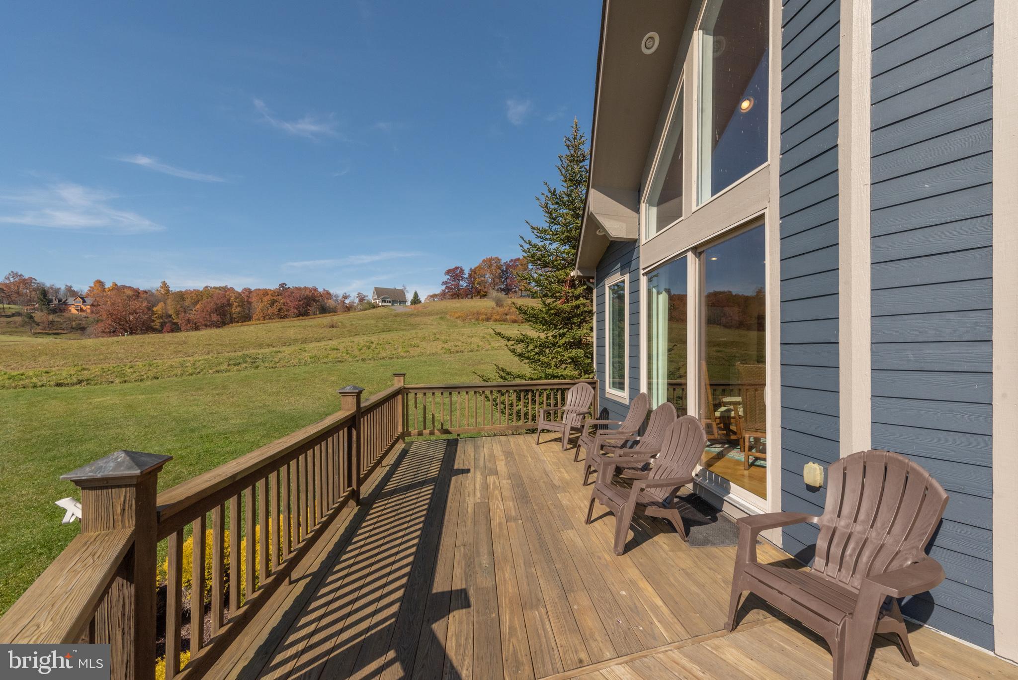 WATERFRONT GREENS - Residential