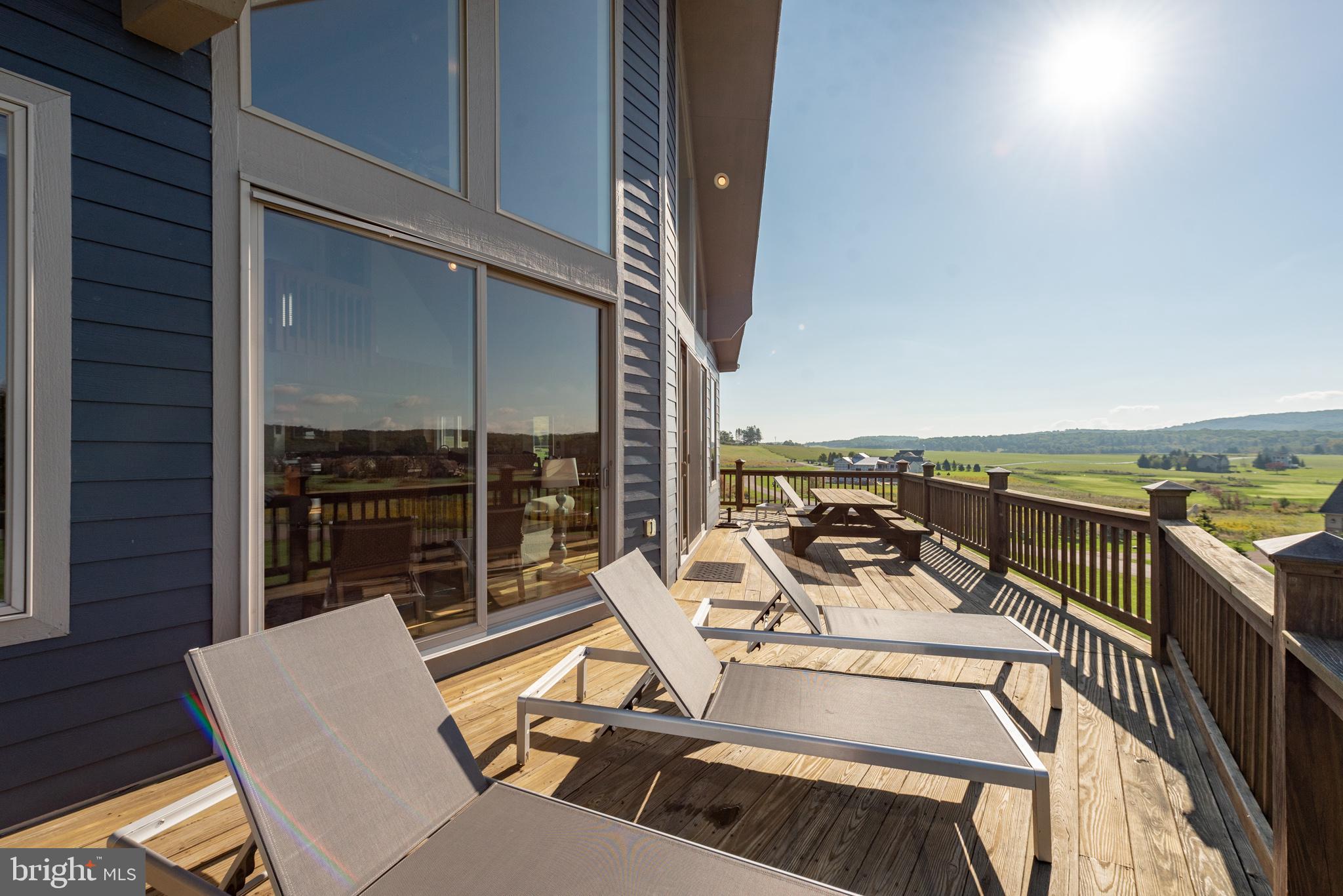 WATERFRONT GREENS - Residential