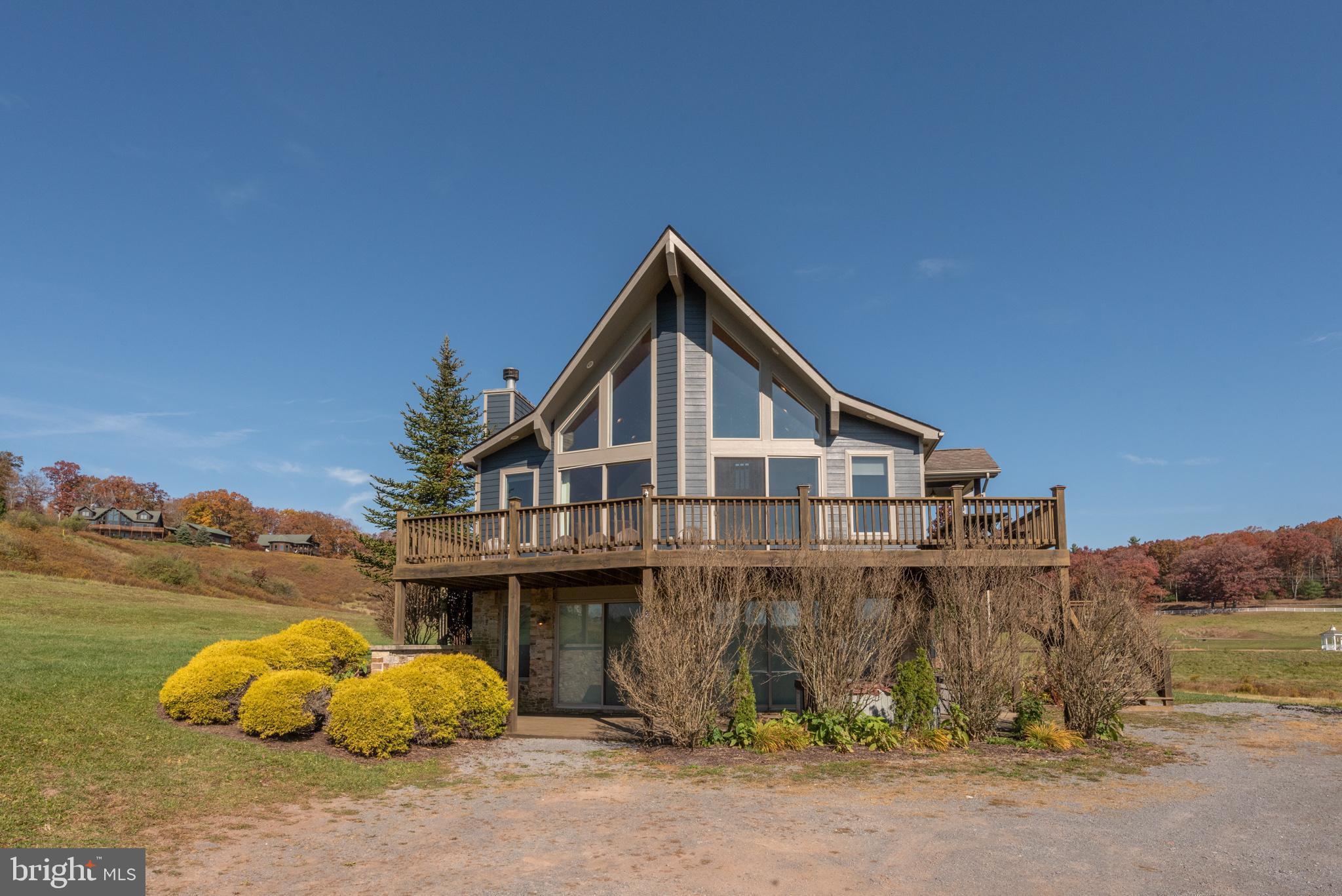 WATERFRONT GREENS - Residential