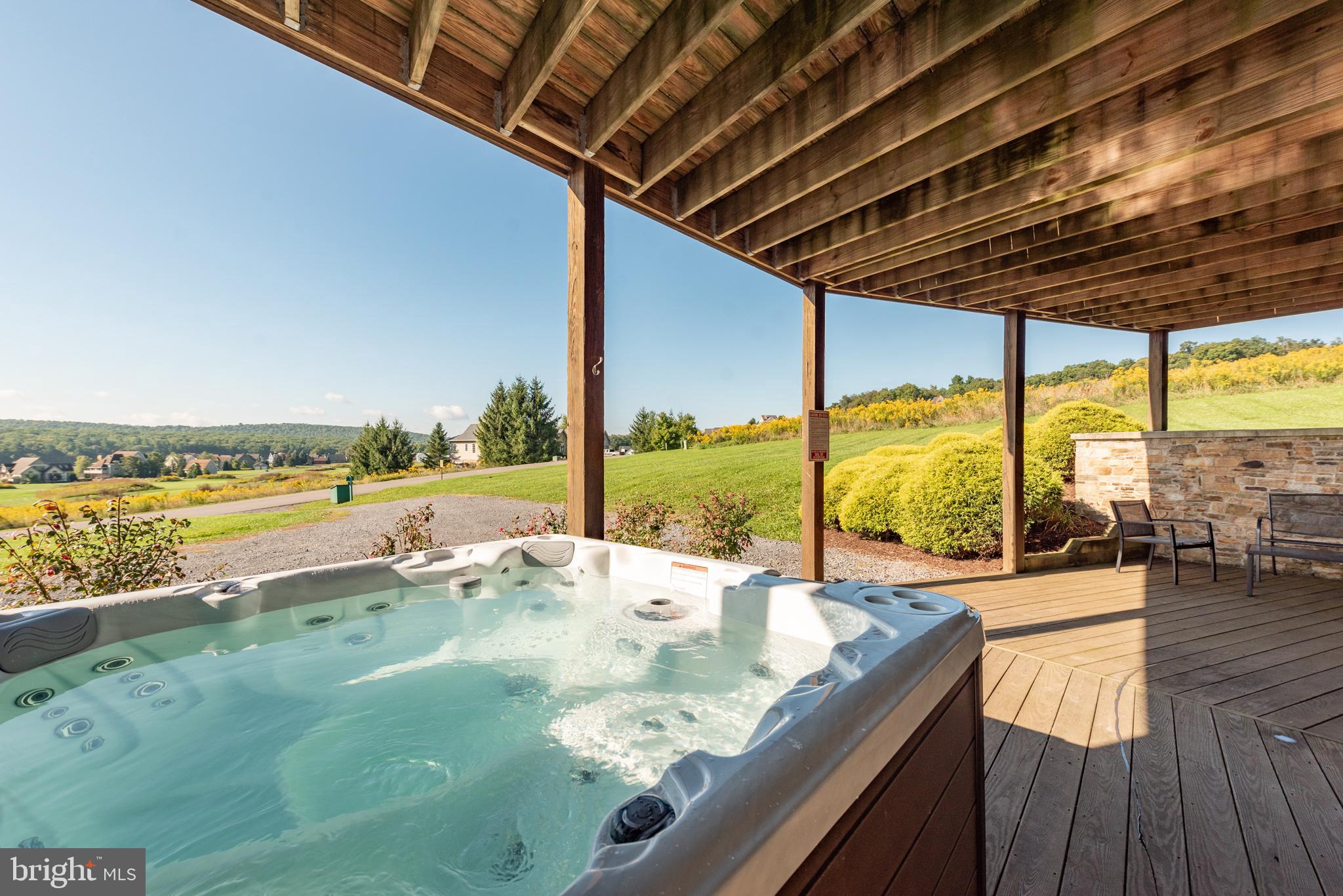 WATERFRONT GREENS - Residential