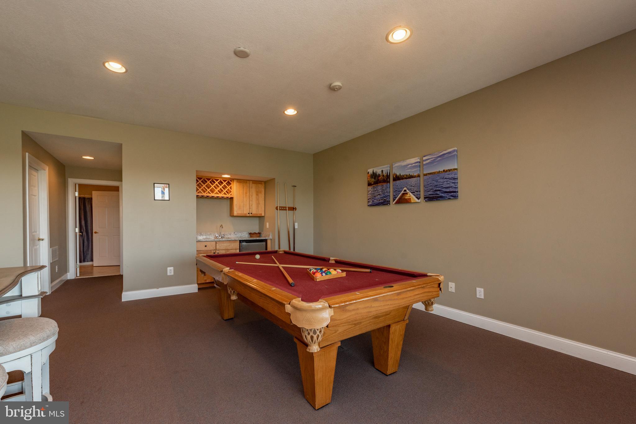 WATERFRONT GREENS - Residential