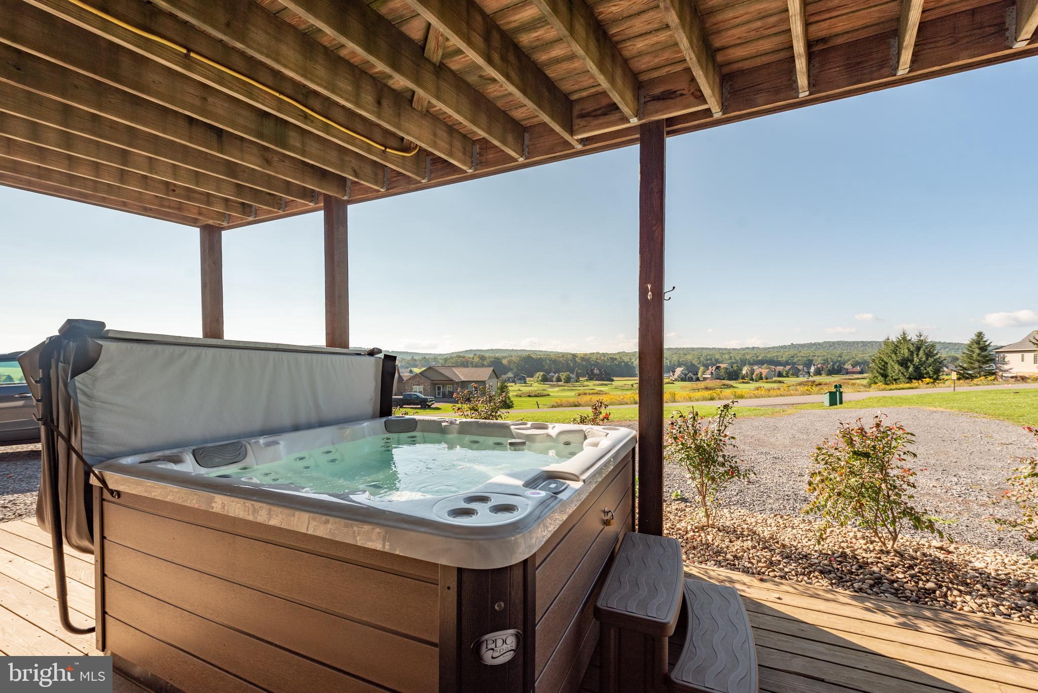 WATERFRONT GREENS - Residential