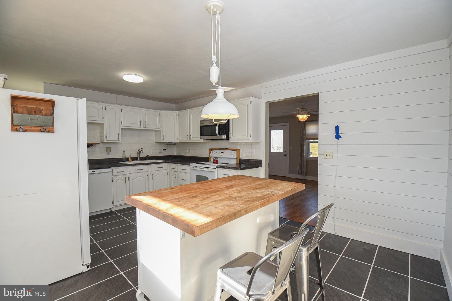 FOUNTAIN HEAD - Residential