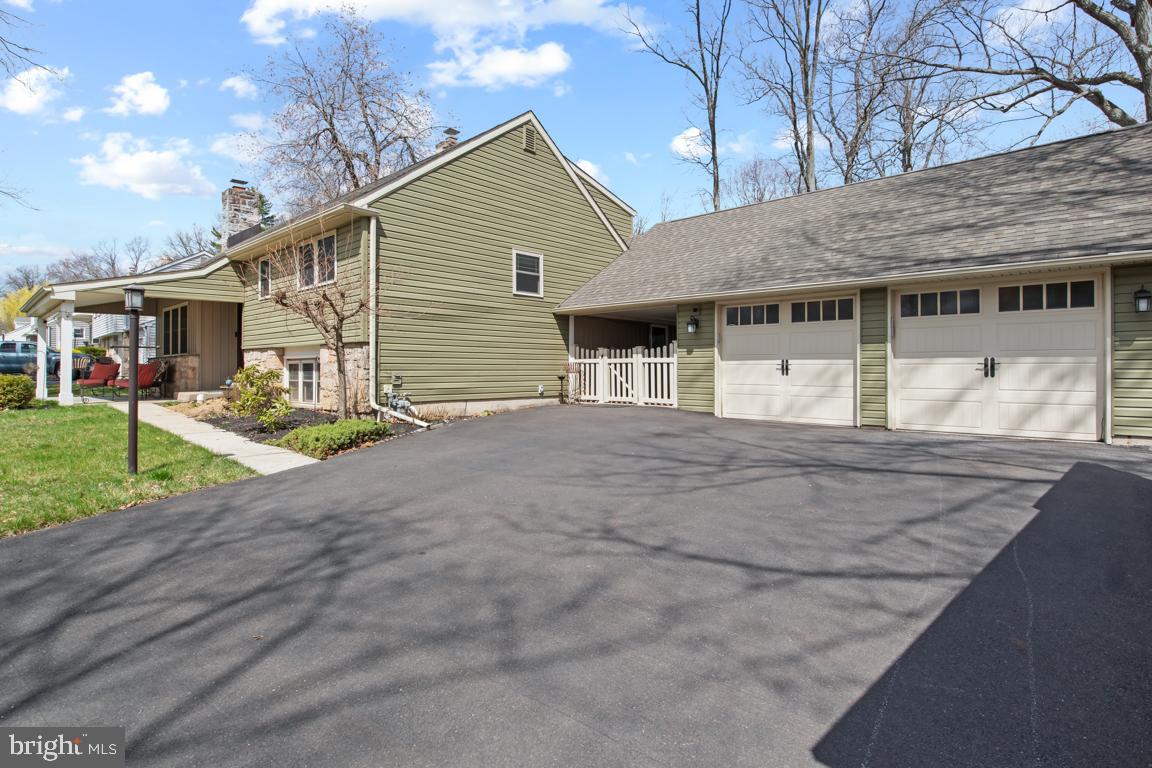 MERRYBROOK - Residential