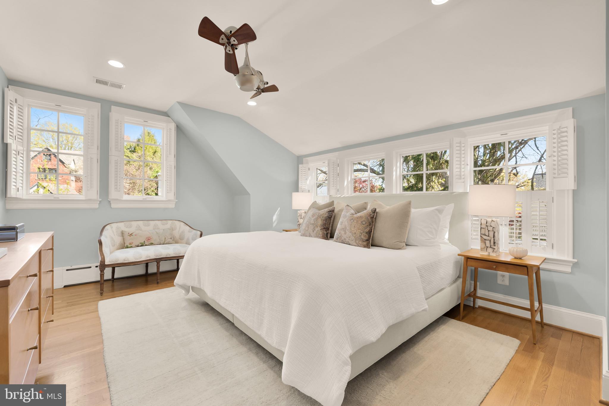 CHEVY CHASE VILLAGE - Residential