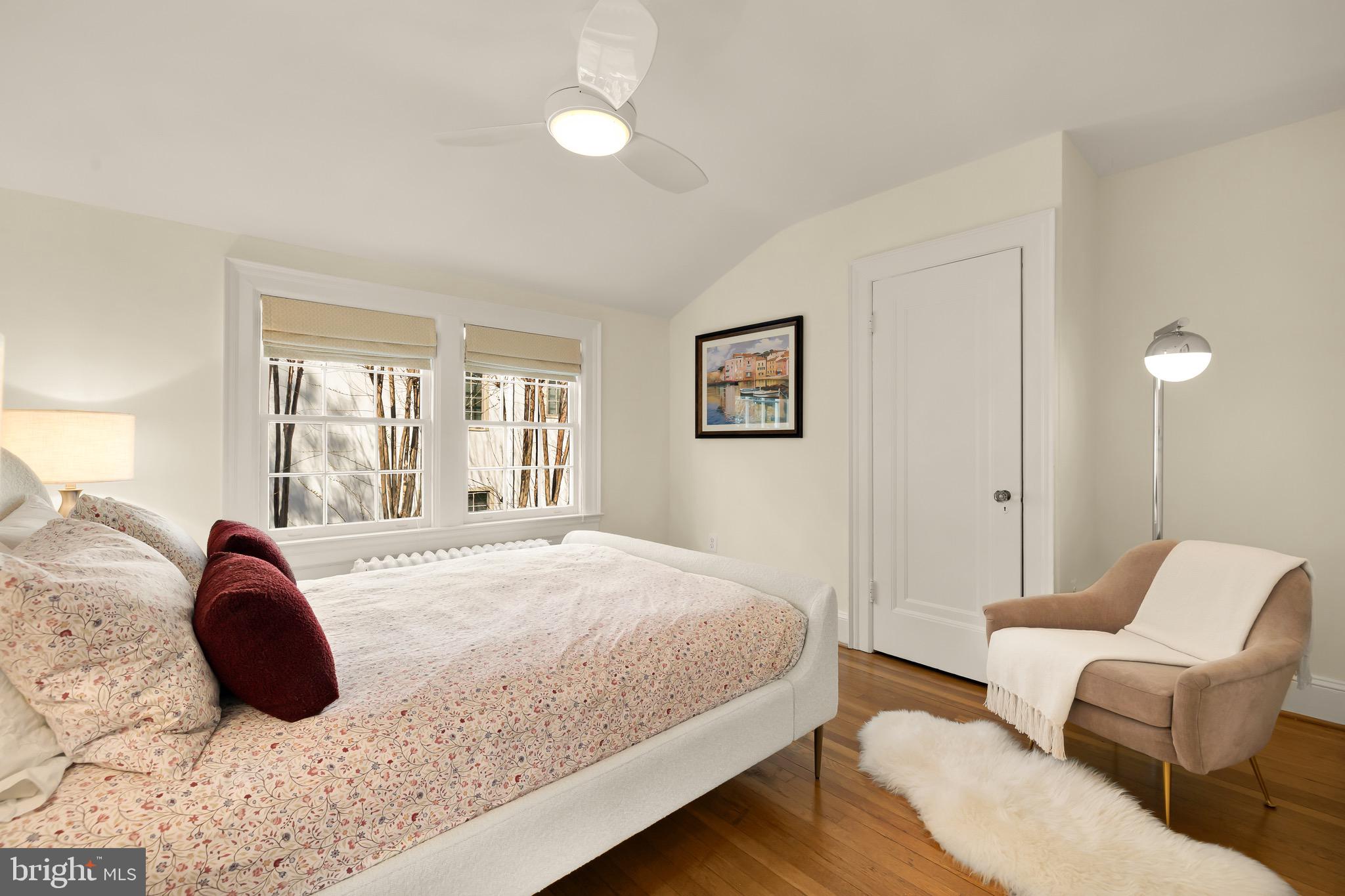 CHEVY CHASE VILLAGE - Residential