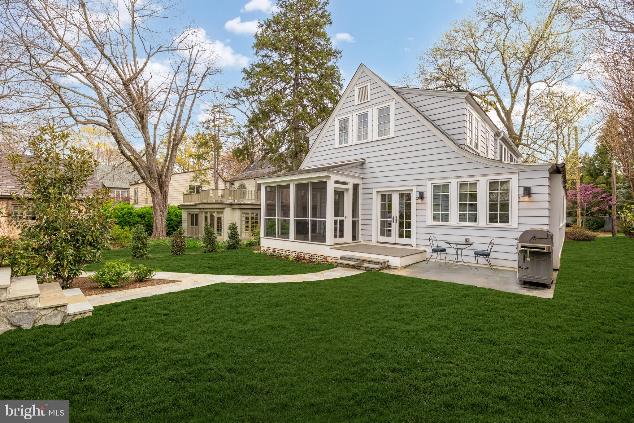 CHEVY CHASE VILLAGE - Residential