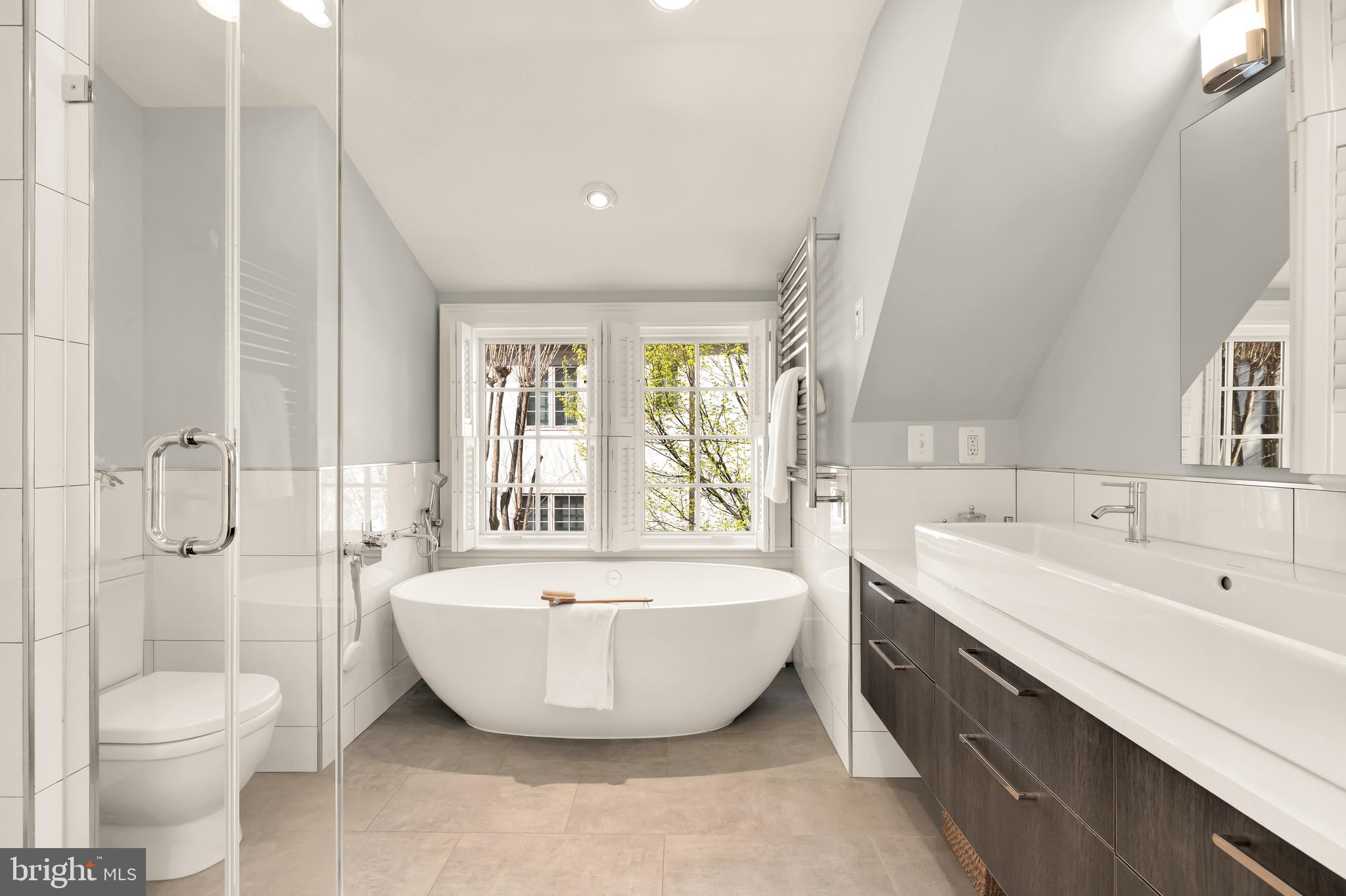 CHEVY CHASE VILLAGE - Residential