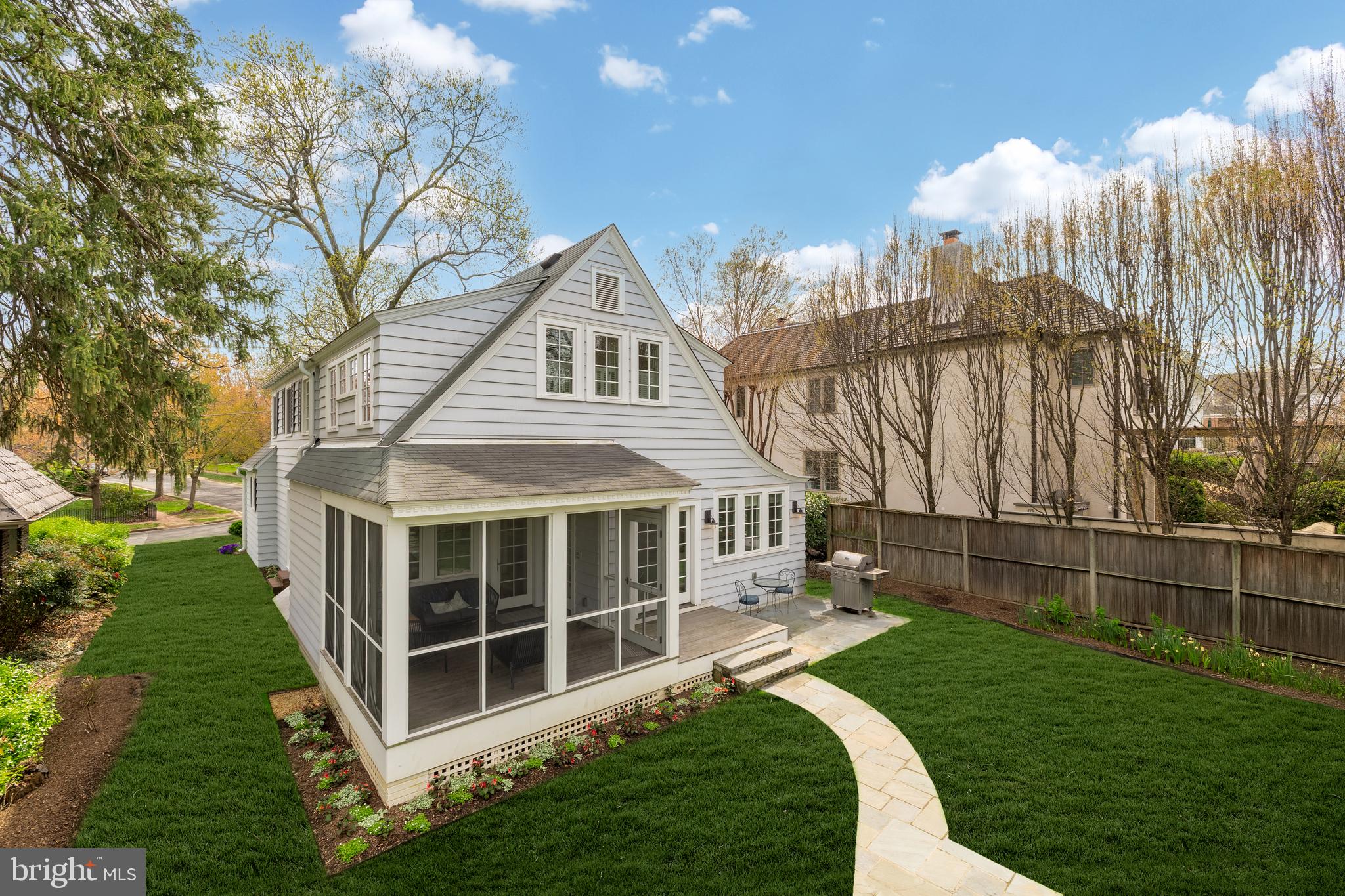 CHEVY CHASE VILLAGE - Residential