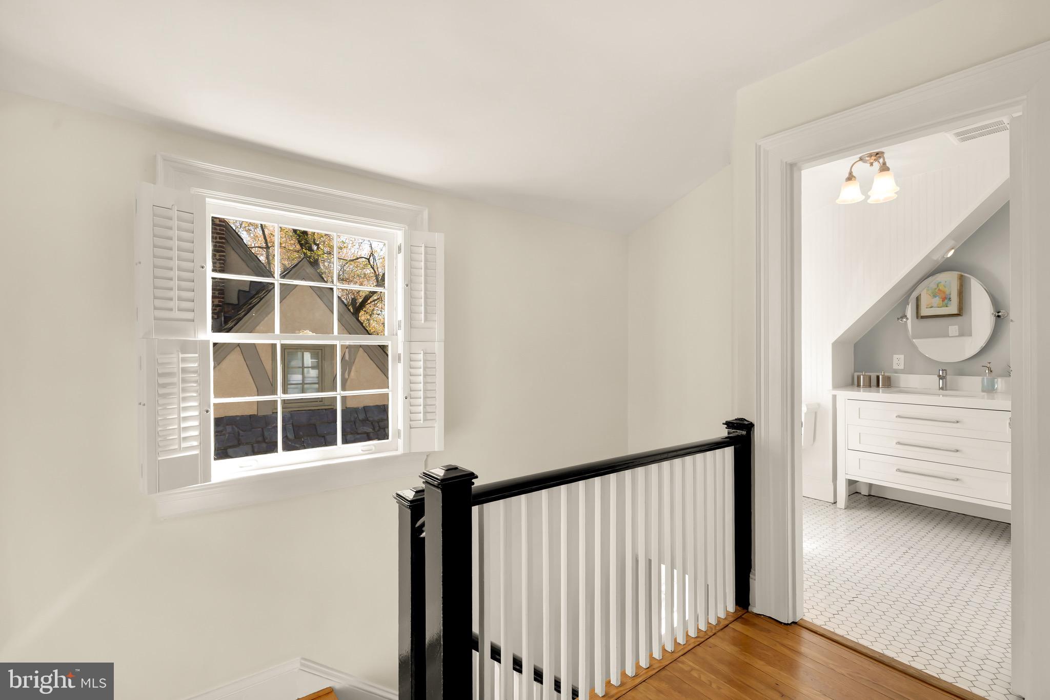 CHEVY CHASE VILLAGE - Residential