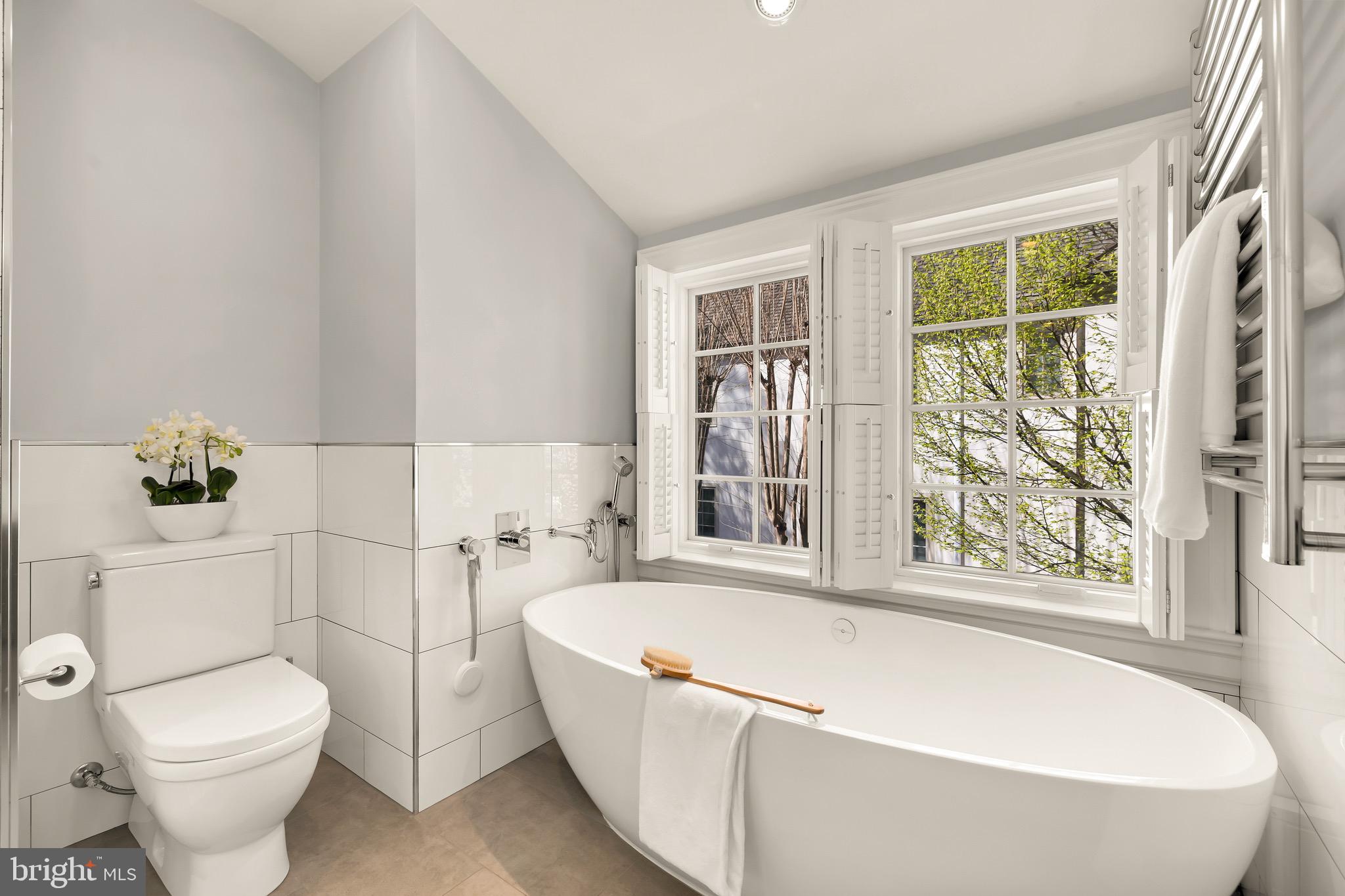 CHEVY CHASE VILLAGE - Residential