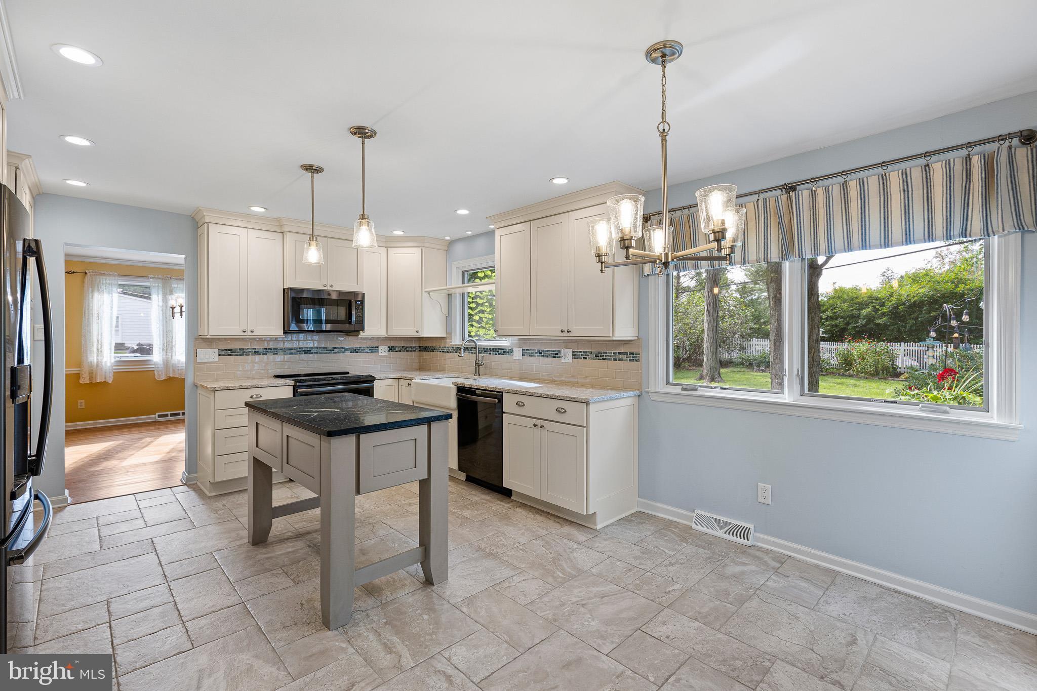 3318 MORNINGSIDE DRIVE