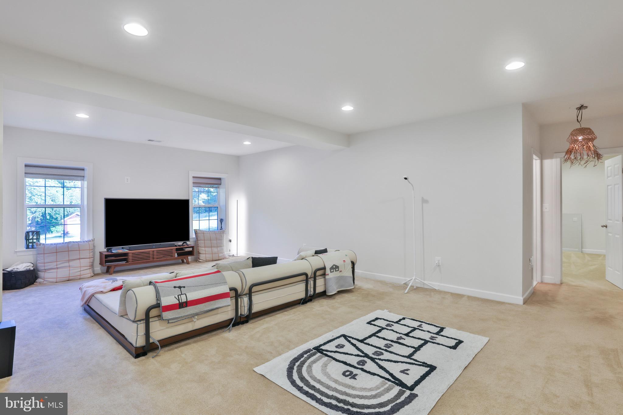 WATERFORD VIEW ESTATES - Residential