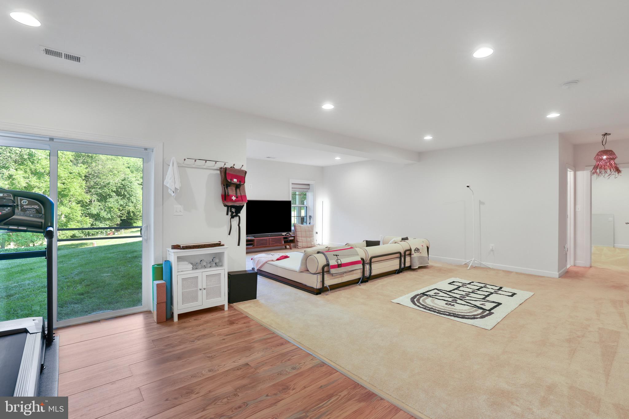 WATERFORD VIEW ESTATES - Residential